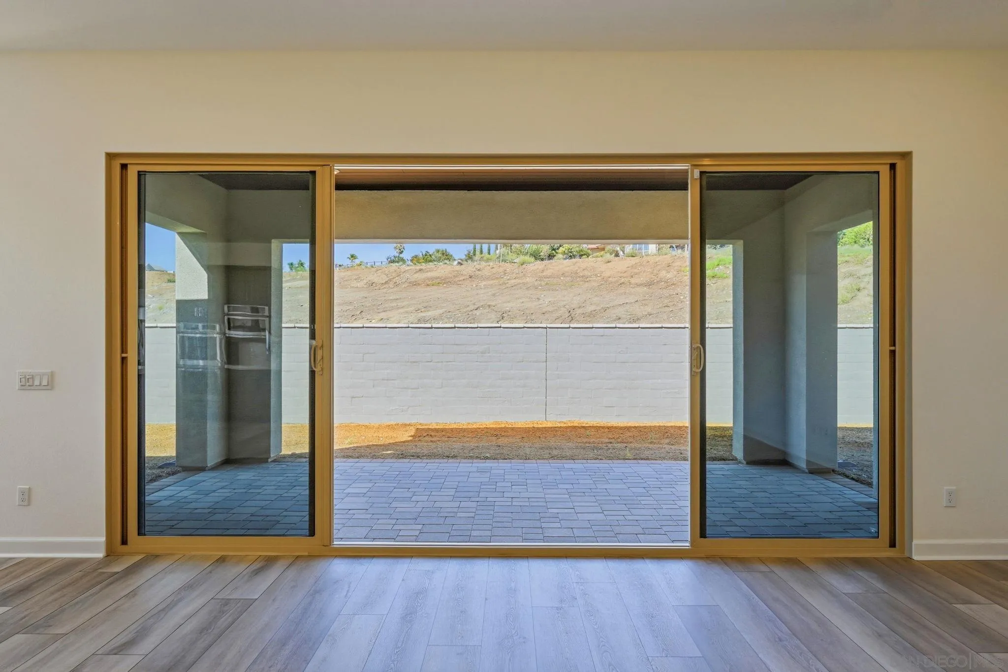 https://cdn.realtyfeed.com/cdn/127/260024643/b2d5ef1ee2074c590c9939dbb7ae1e47.webp