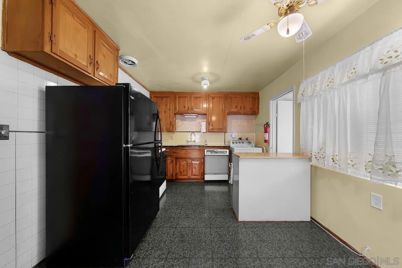 3719-21 Clinton St, San Diego, CA 92113, photo 31