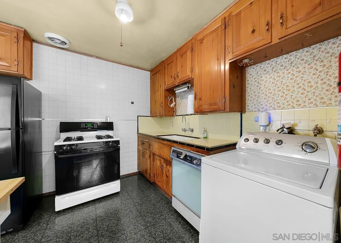 3719-21 Clinton St, San Diego, CA 92113, photo 35