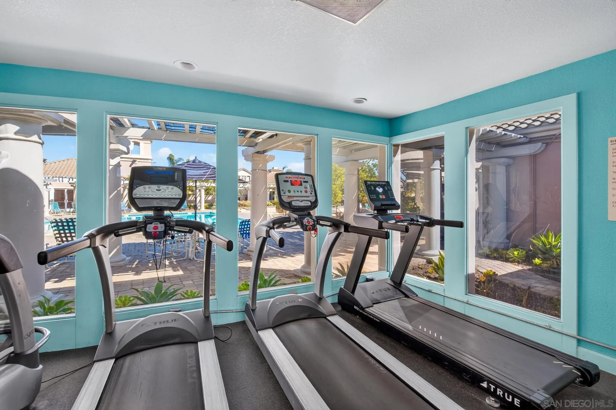 https://cdn.realtyfeed.com/cdn/127/260024674/513ea3125e86a336c5e6eb572a1a7461.webp