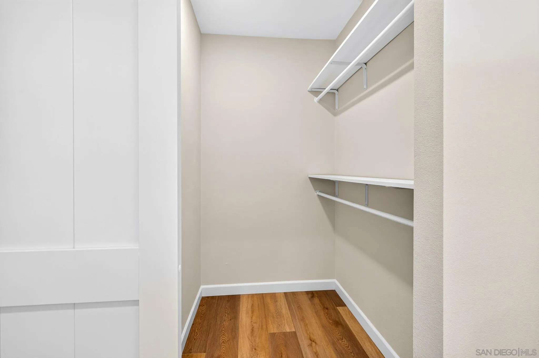 https://cdn.realtyfeed.com/cdn/127/260024674/8c35e3c9634bae6fad46969f5b4fe60b.webp