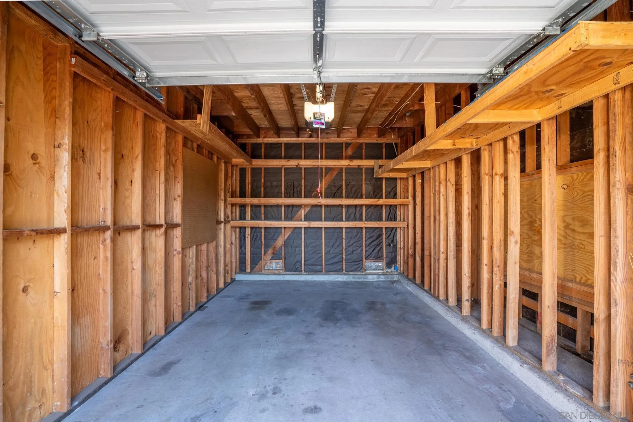 https://cdn.realtyfeed.com/cdn/127/260024674/c6ee1f173b7ae98f8ad40daa0a33ec21.webp