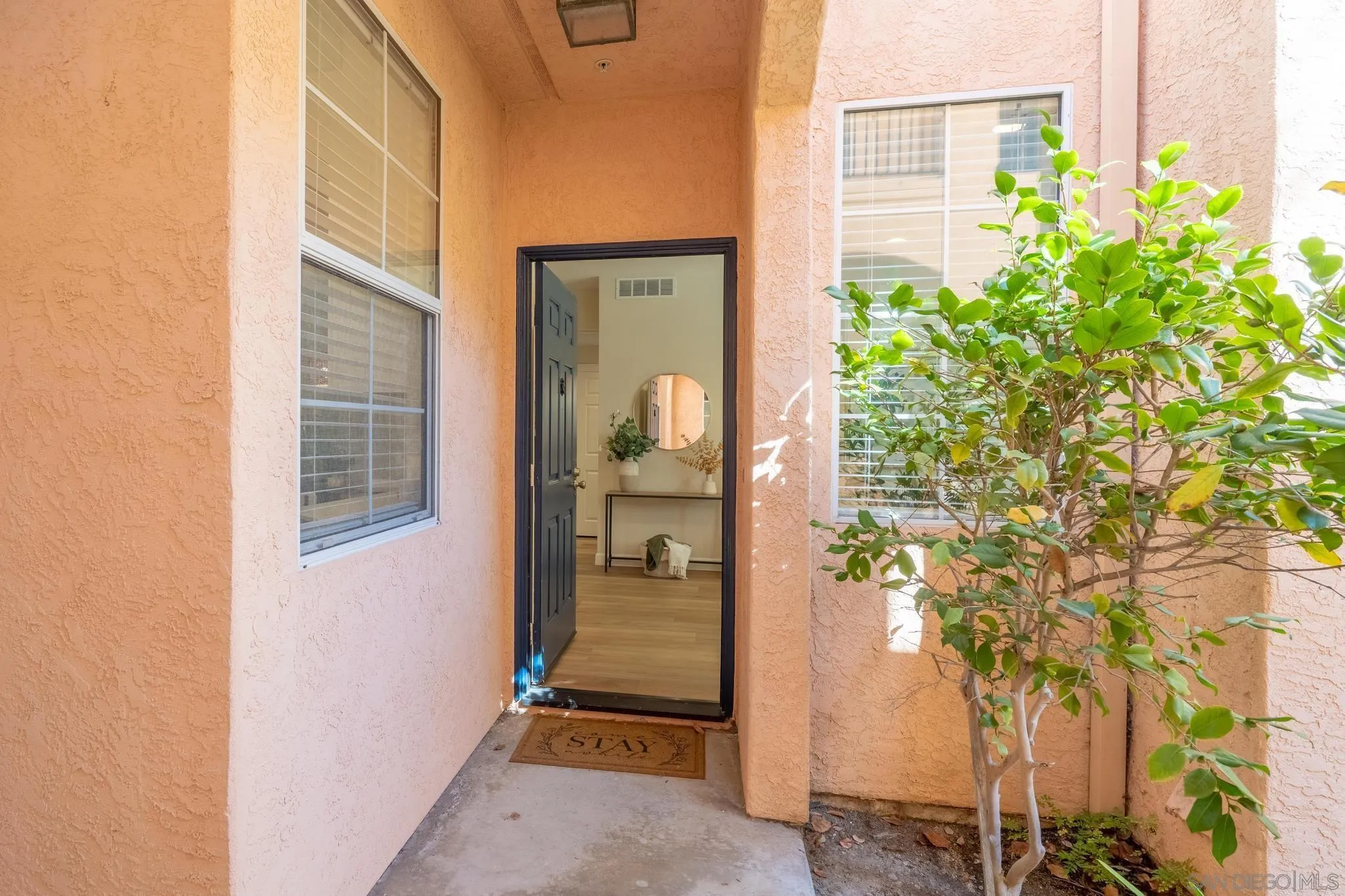 https://cdn.realtyfeed.com/cdn/127/260024674/ebb3e515322db38c5aa17d2de6c67dca.webp