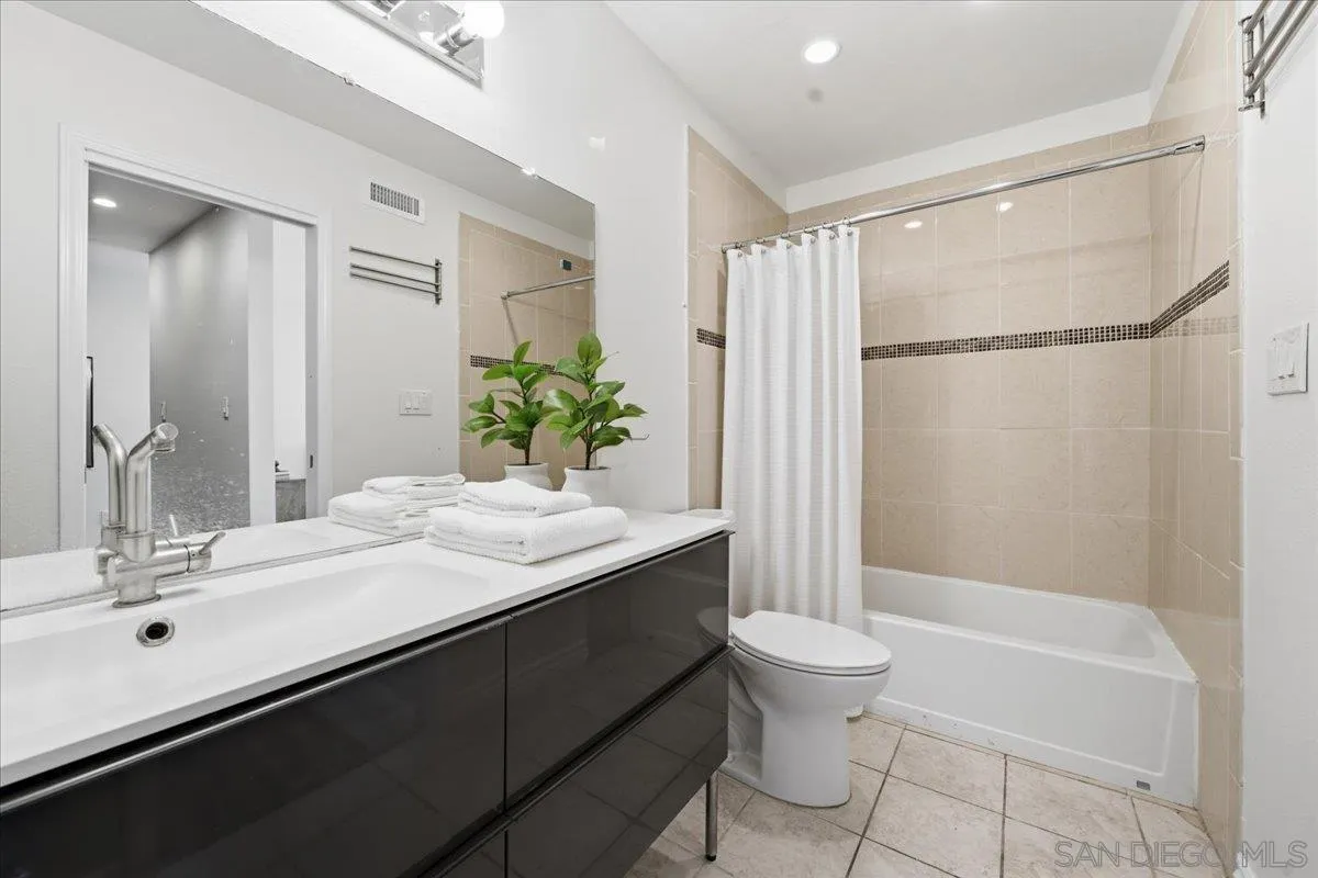 https://cdn.realtyfeed.com/cdn/127/260024676/3df988e5ffbd71e00c343486ffab8be4.webp
