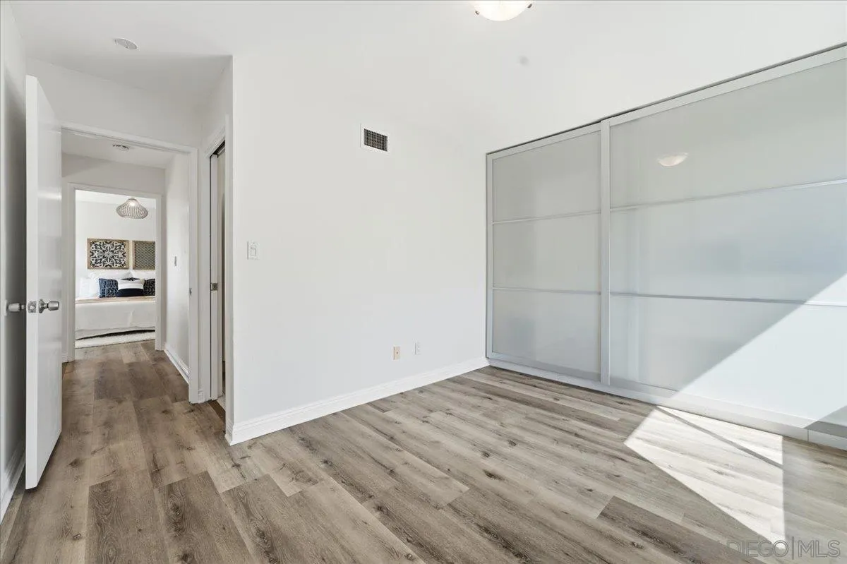https://cdn.realtyfeed.com/cdn/127/260024676/87f39eb02ff8dd1af268ab5447b5e4dd.webp