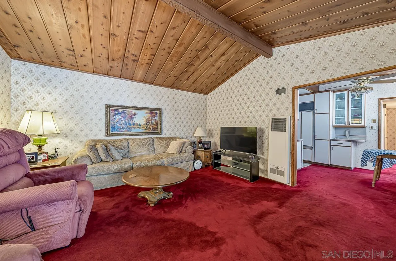 https://cdn.realtyfeed.com/cdn/127/260024697/4503bcbc0755b6516f1e0e28254b7693.webp