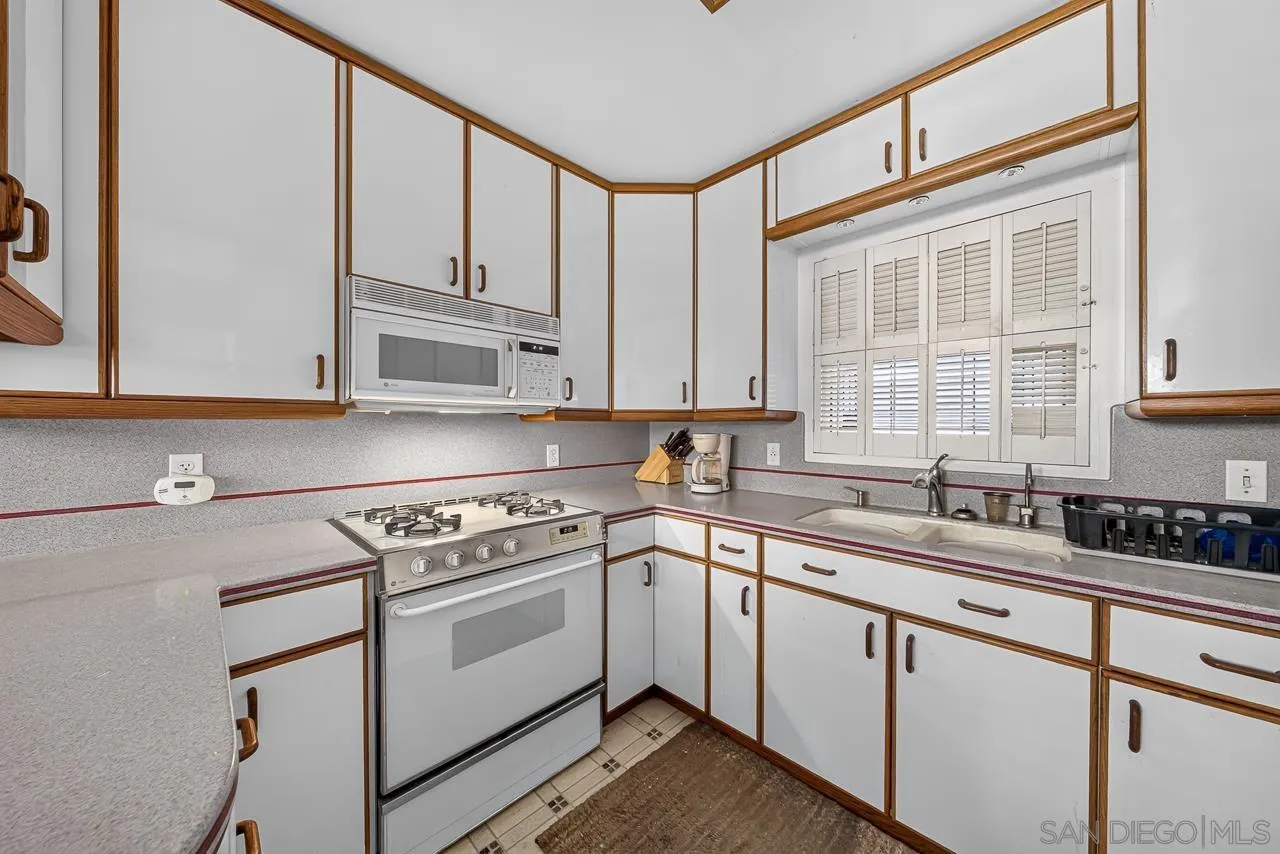 https://cdn.realtyfeed.com/cdn/127/260024697/4a53be9457ccf68cccbf48f9ca9f977a.webp