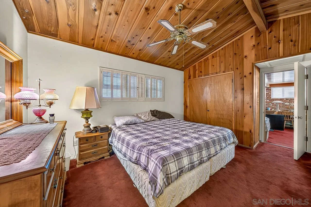 https://cdn.realtyfeed.com/cdn/127/260024697/defce6006432e0f67fa09d7be8f2fb41.webp