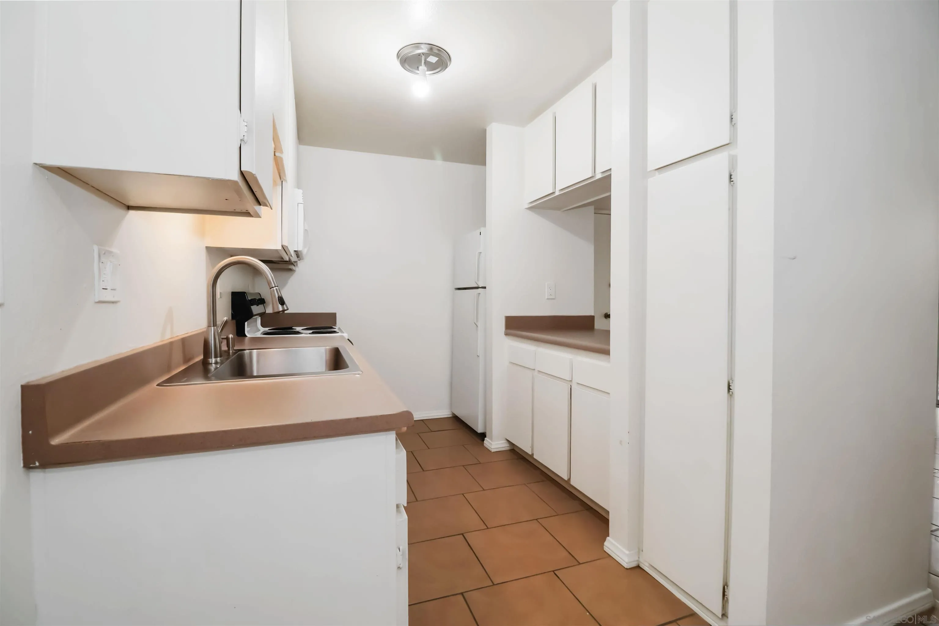 Photo #15: 2600247 Listing: Photo #15