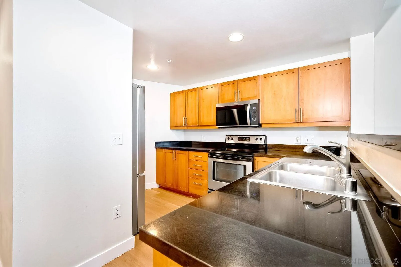 253 10th Ave #1305, San Diego, CA 92101, photo 13