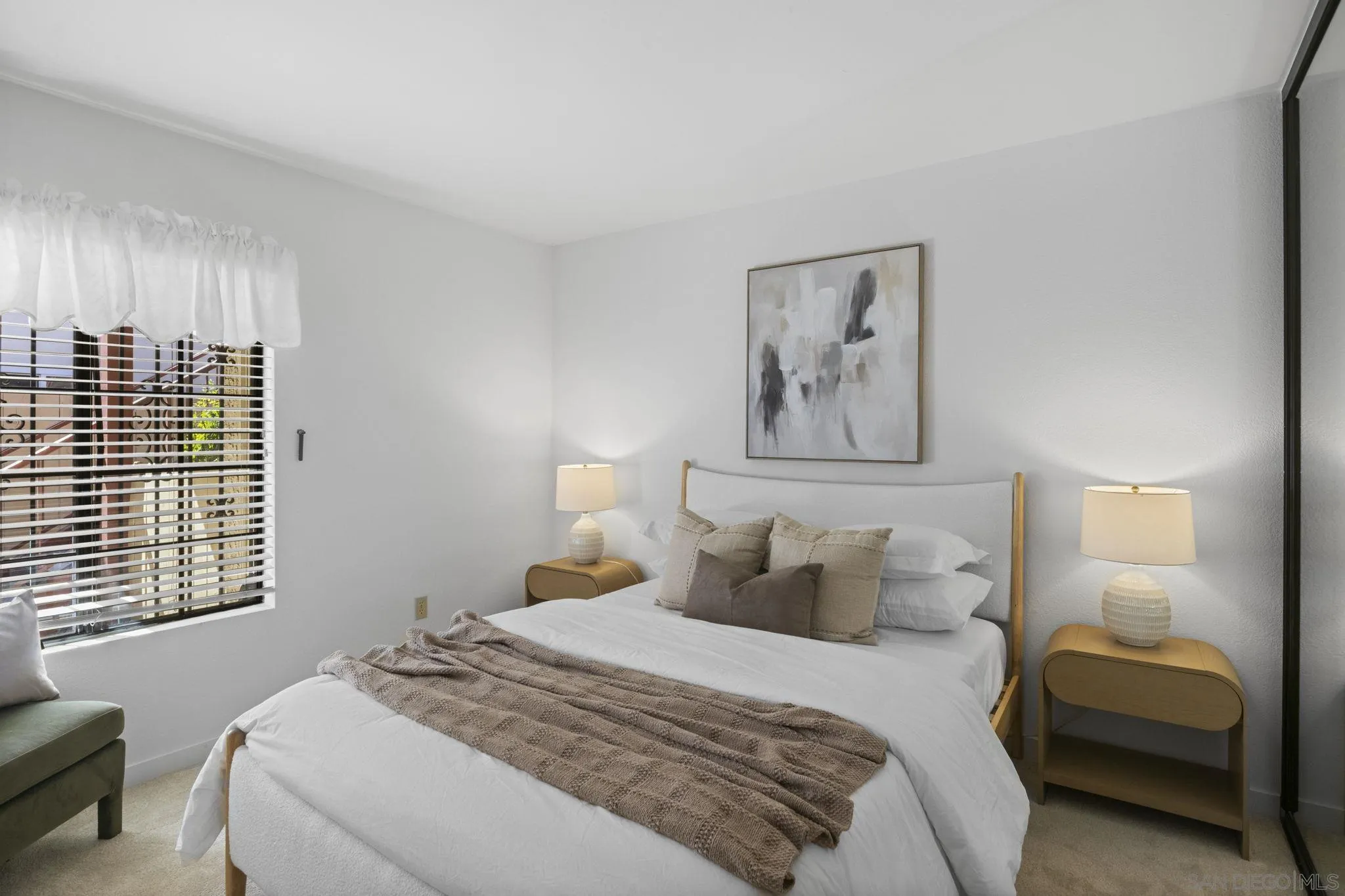 https://cdn.realtyfeed.com/cdn/127/260024711/21c99c147ab272d39be882ee4b135115.webp