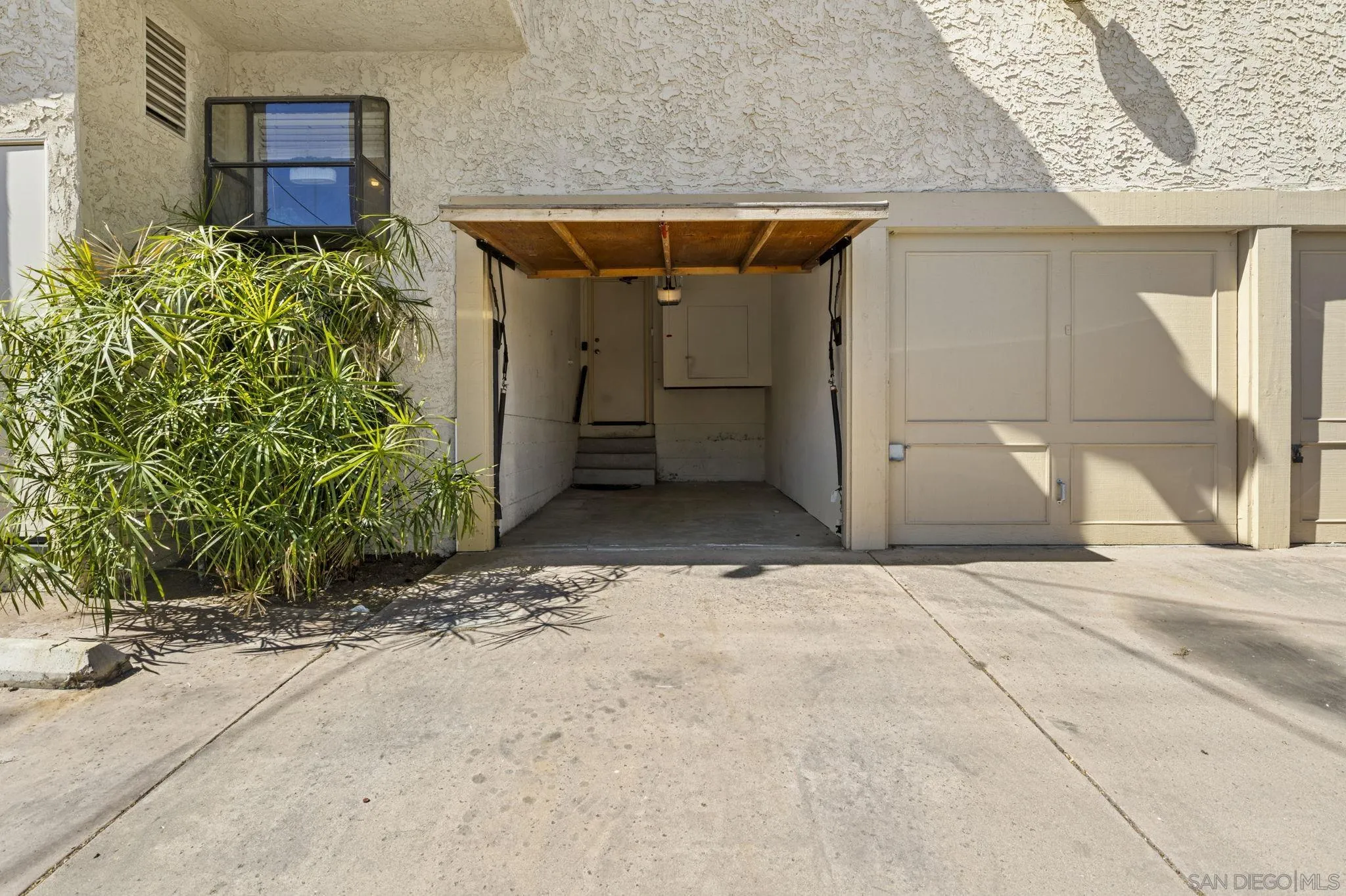 https://cdn.realtyfeed.com/cdn/127/260024711/32eafaff27979316c0095bf5daebbc0e.webp
