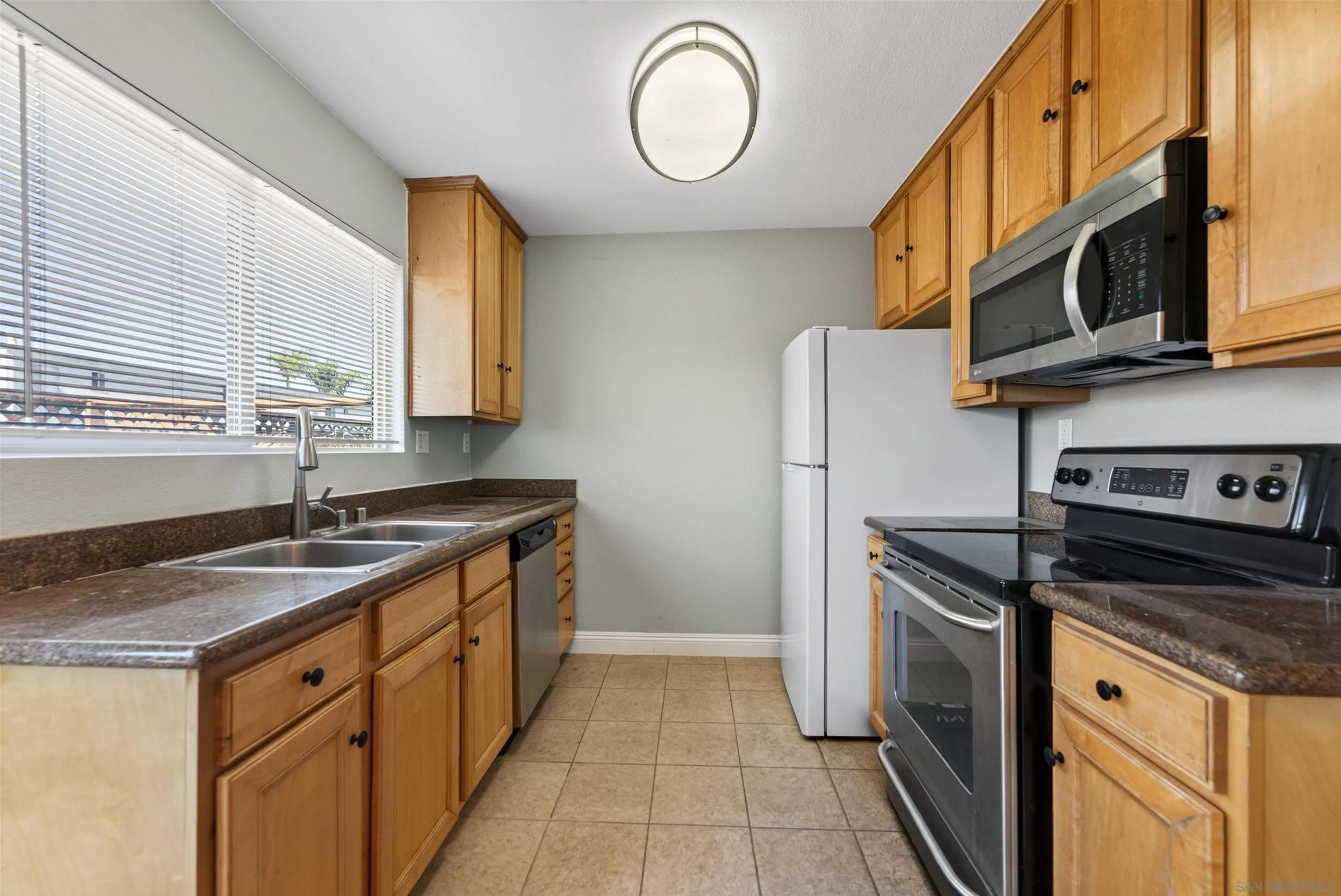 https://cdn.realtyfeed.com/cdn/127/260024721/04a48e8da31dfe41831f6909667e5f2c.webp