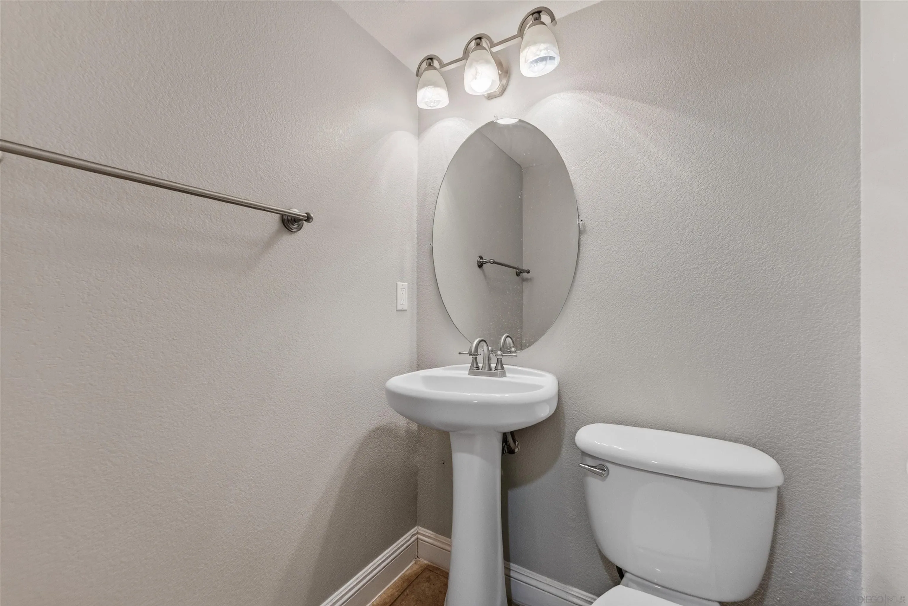 https://cdn.realtyfeed.com/cdn/127/260024721/4a09910cbcc6620a218a0ab6655f3117.webp