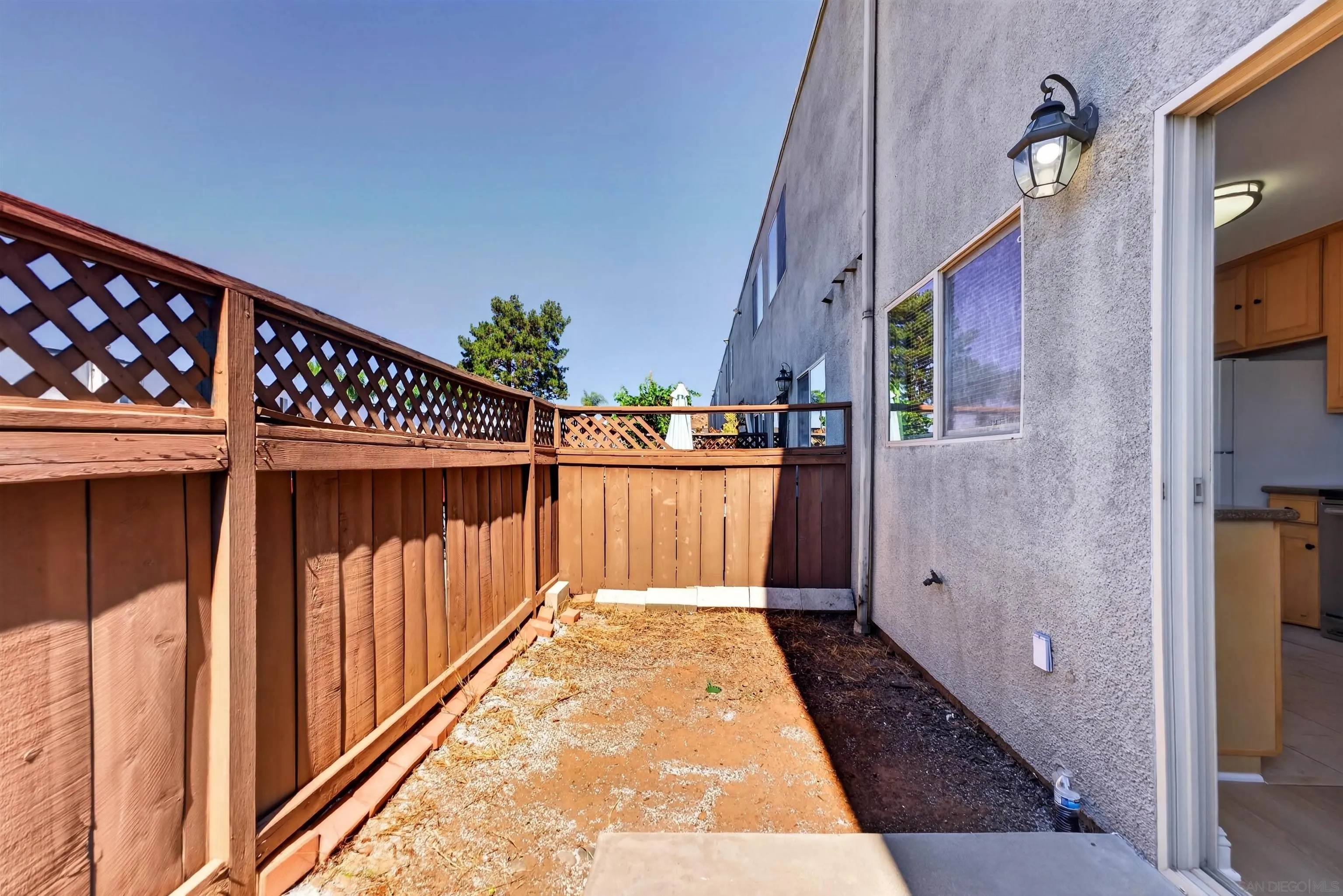 https://cdn.realtyfeed.com/cdn/127/260024721/6115912047764f1ffdaa3f996aa27a17.webp