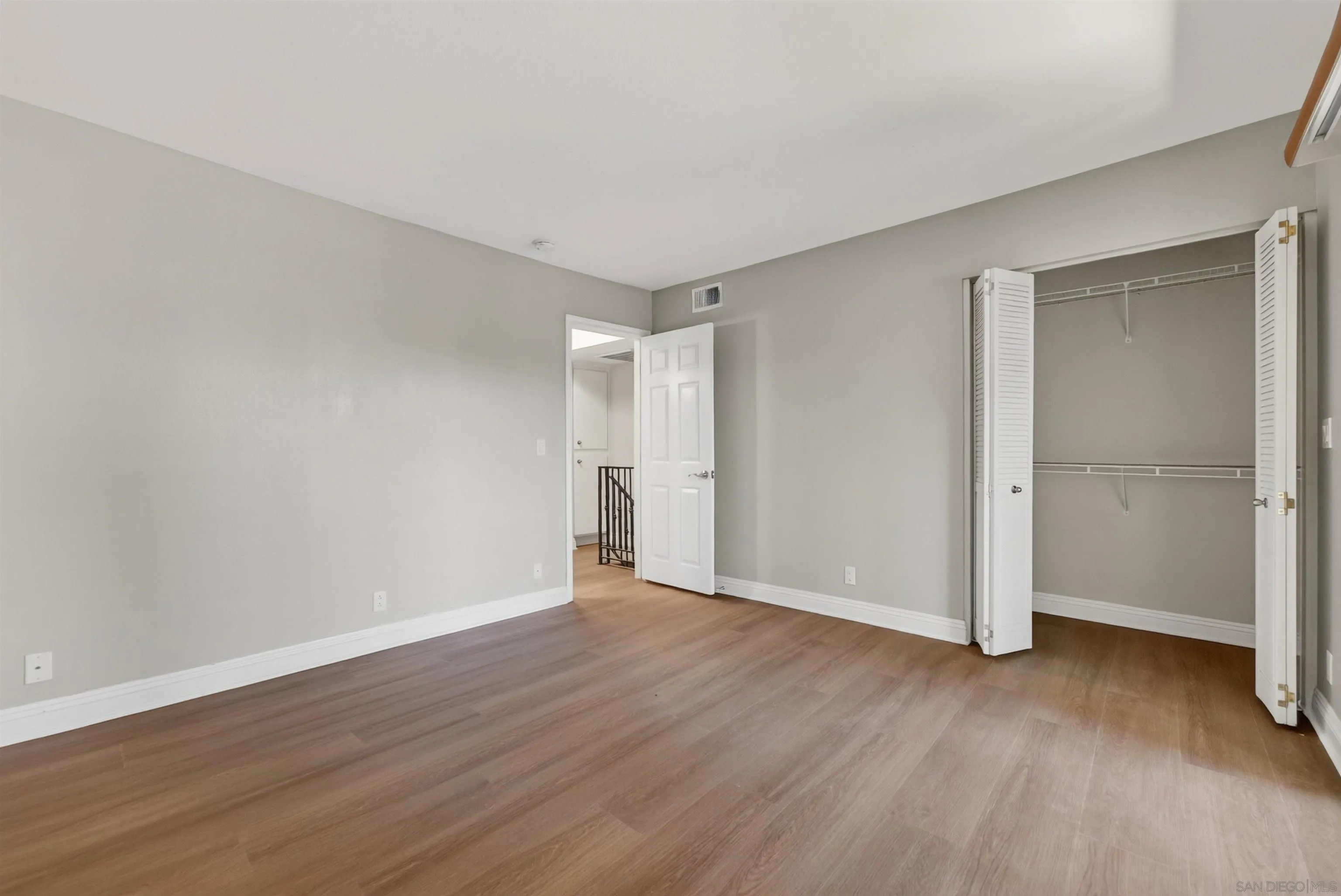 https://cdn.realtyfeed.com/cdn/127/260024721/a1646d6619a63149f092e752292b2a24.webp