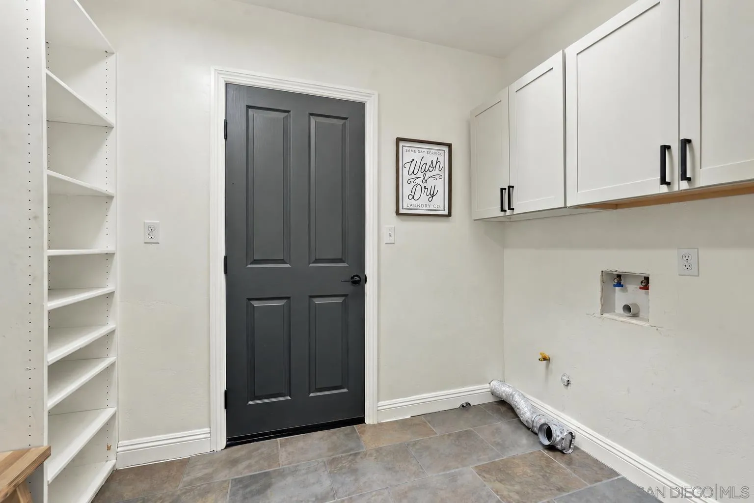 https://cdn.realtyfeed.com/cdn/127/260024727/08672c5ca4a80962f39a3c37848451f7.webp
