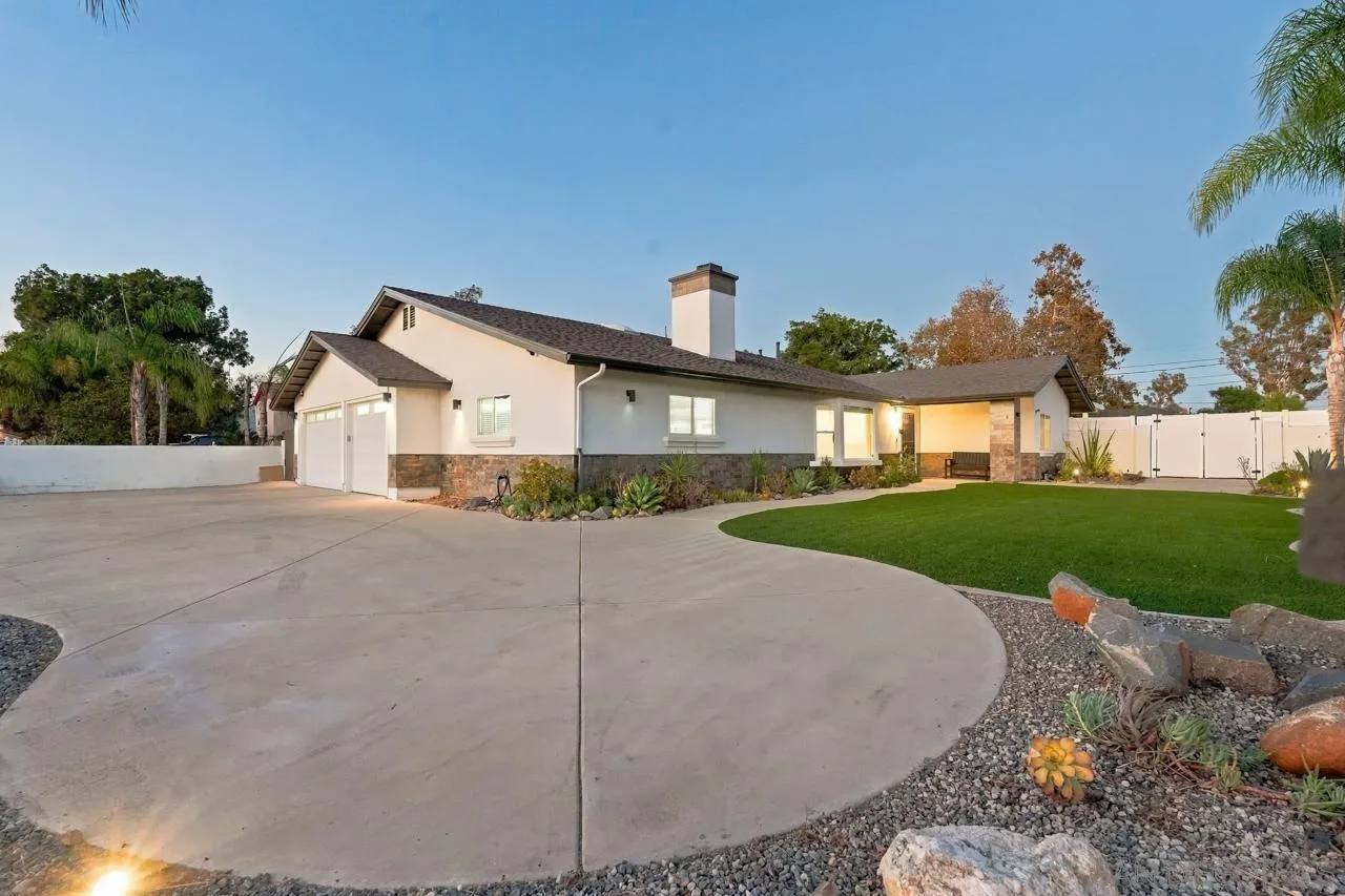 https://cdn.realtyfeed.com/cdn/127/260024727/1e2b7a03c8e70fc9ecac2398419a3859.webp