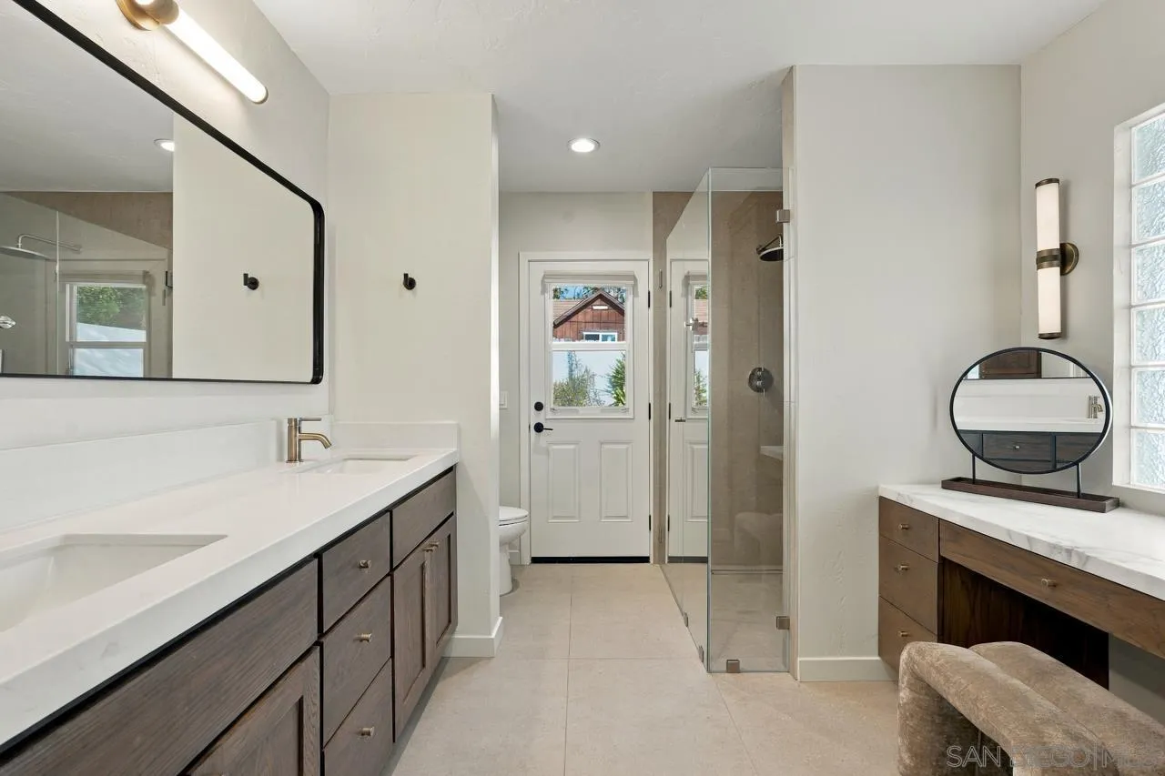 https://cdn.realtyfeed.com/cdn/127/260024727/212e8fdaa4cd01723e4772d876ab02b3.webp