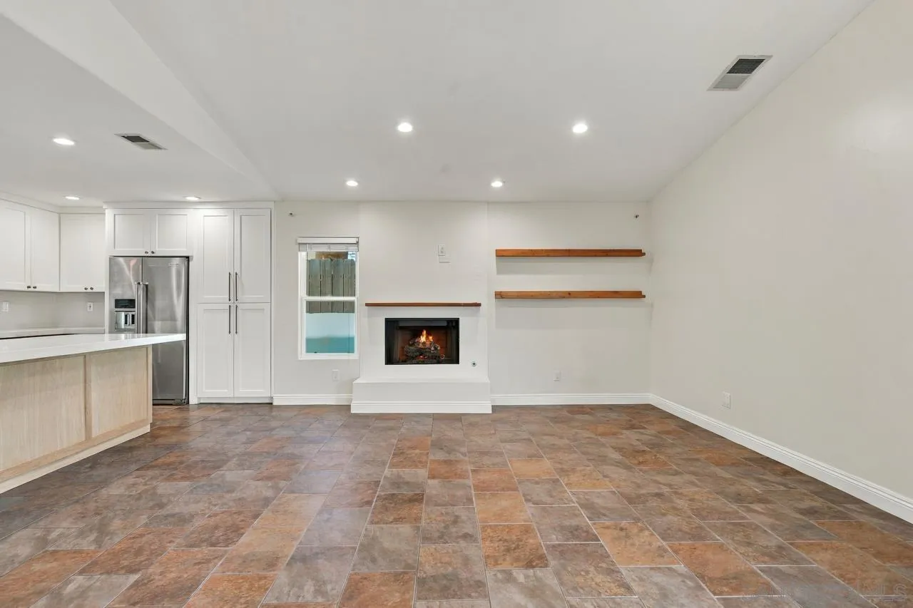 https://cdn.realtyfeed.com/cdn/127/260024727/3289b314fa3e31601849d176b340f883.webp