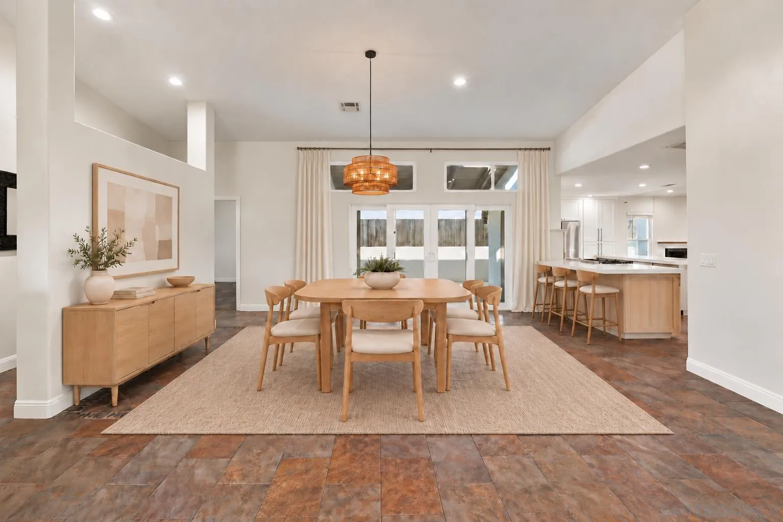 https://cdn.realtyfeed.com/cdn/127/260024727/49a29ae24341bef4fc2507cee267b5e0.webp