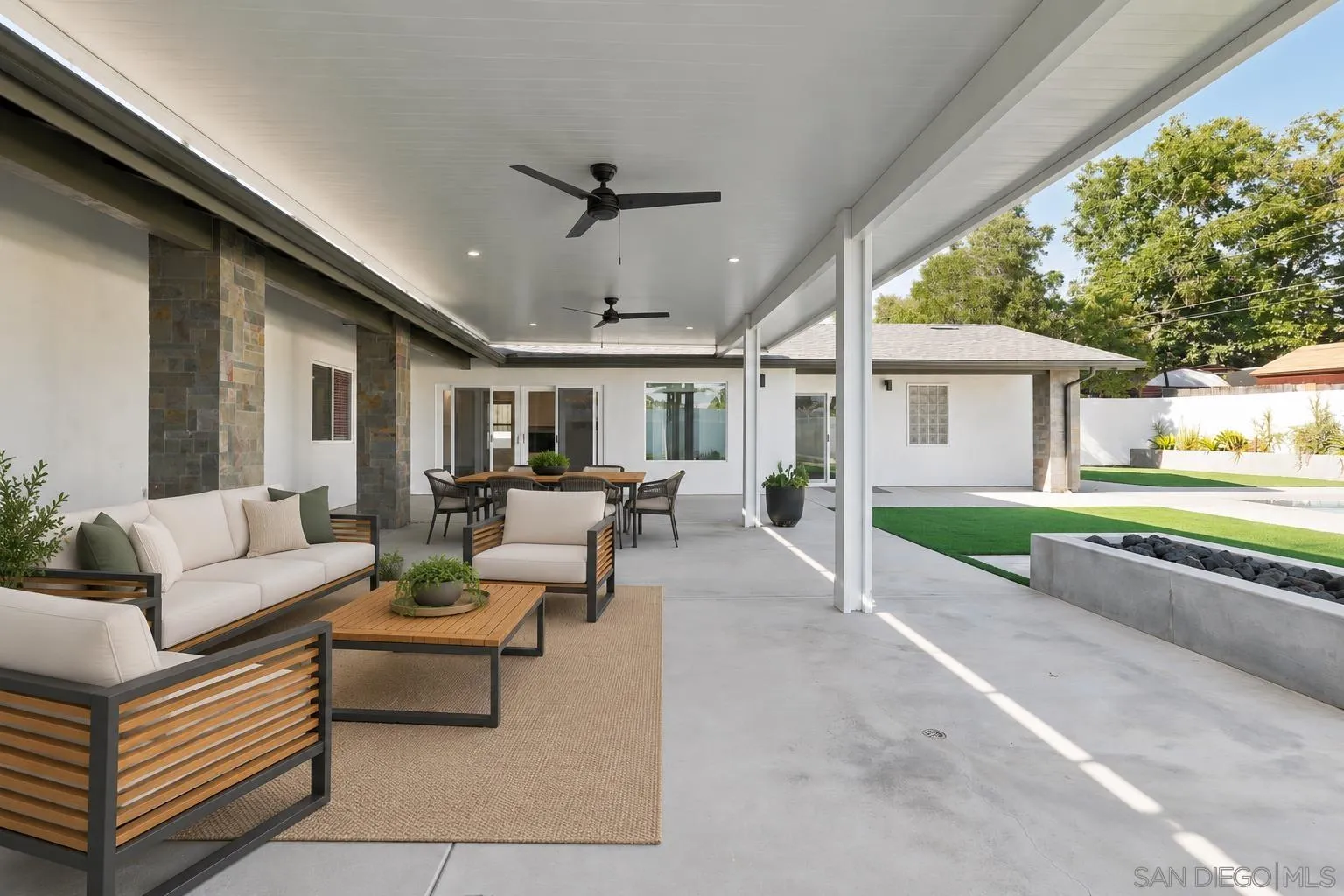 https://cdn.realtyfeed.com/cdn/127/260024727/a46ac9c72c30481ef69d73e703628323.webp