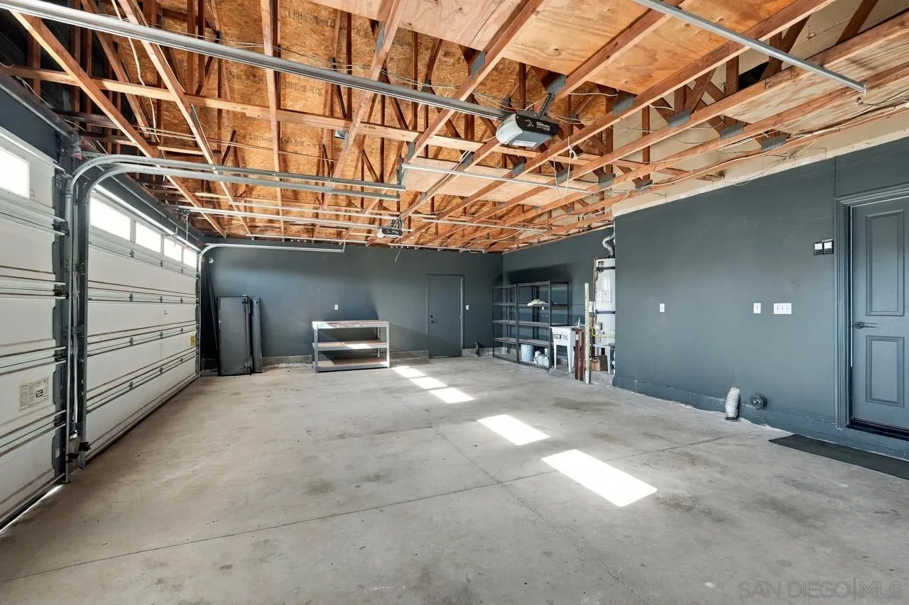 https://cdn.realtyfeed.com/cdn/127/260024727/e72d4d11eaac56cefd8429ed836d4e19.webp