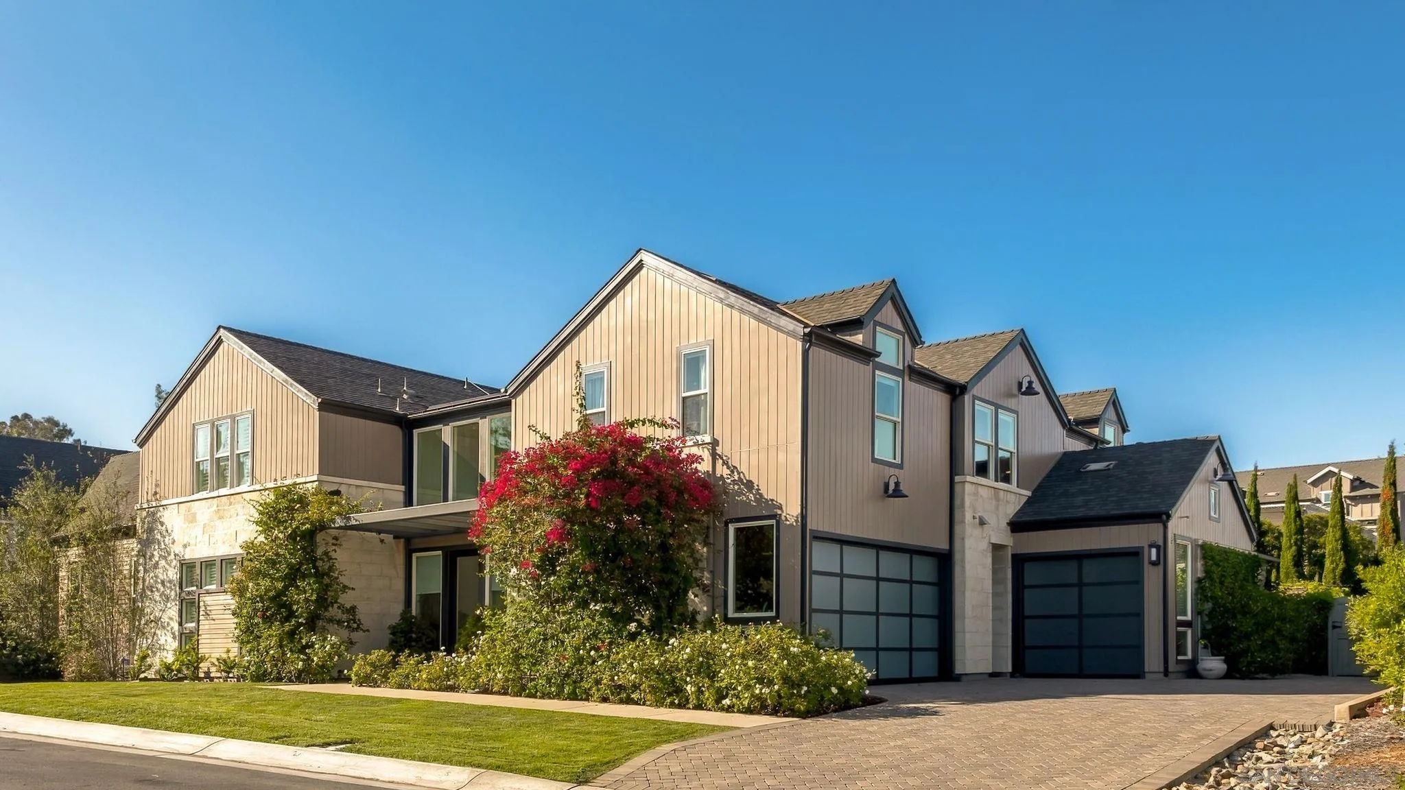 https://cdn.realtyfeed.com/cdn/127/260024736/28cb3e033f774322a0140c12f627492d.webp