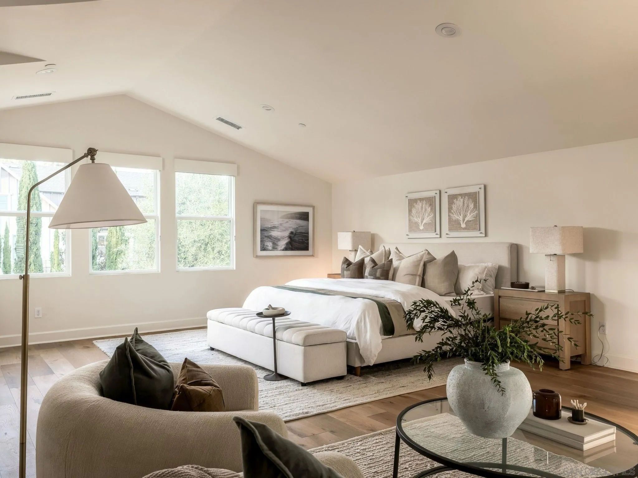 https://cdn.realtyfeed.com/cdn/127/260024736/3fef6f3ddaaee0edbdf2ec452335529f.webp