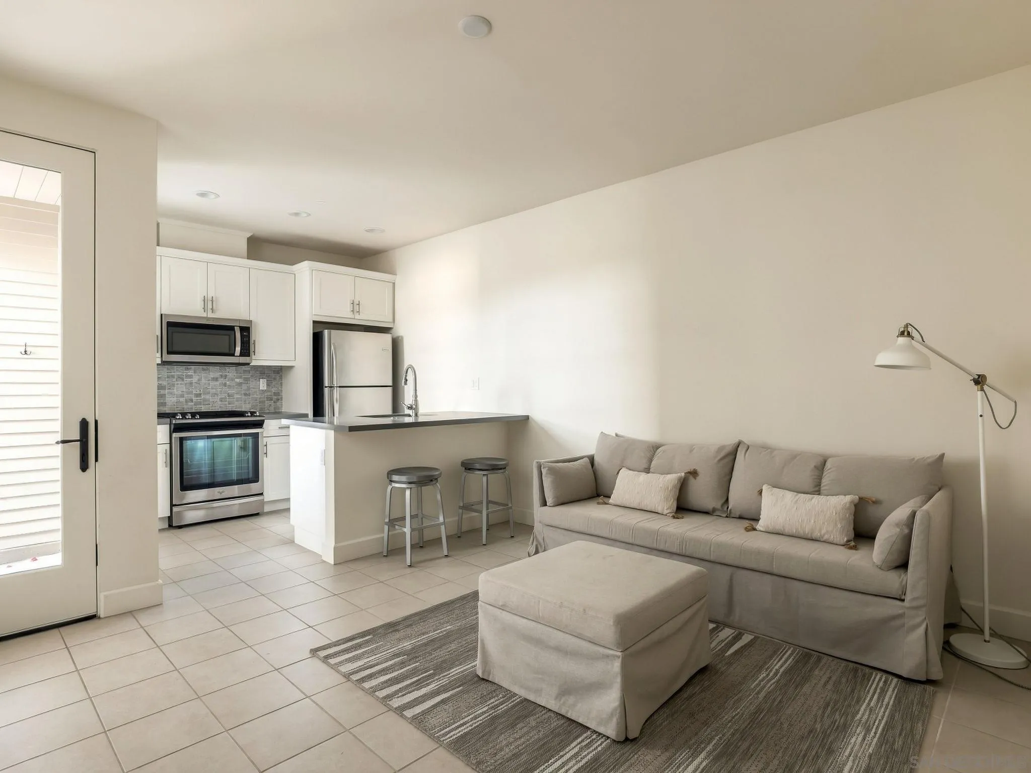 https://cdn.realtyfeed.com/cdn/127/260024736/7b7c30cf578766ba73569f3eaeb88abf.webp