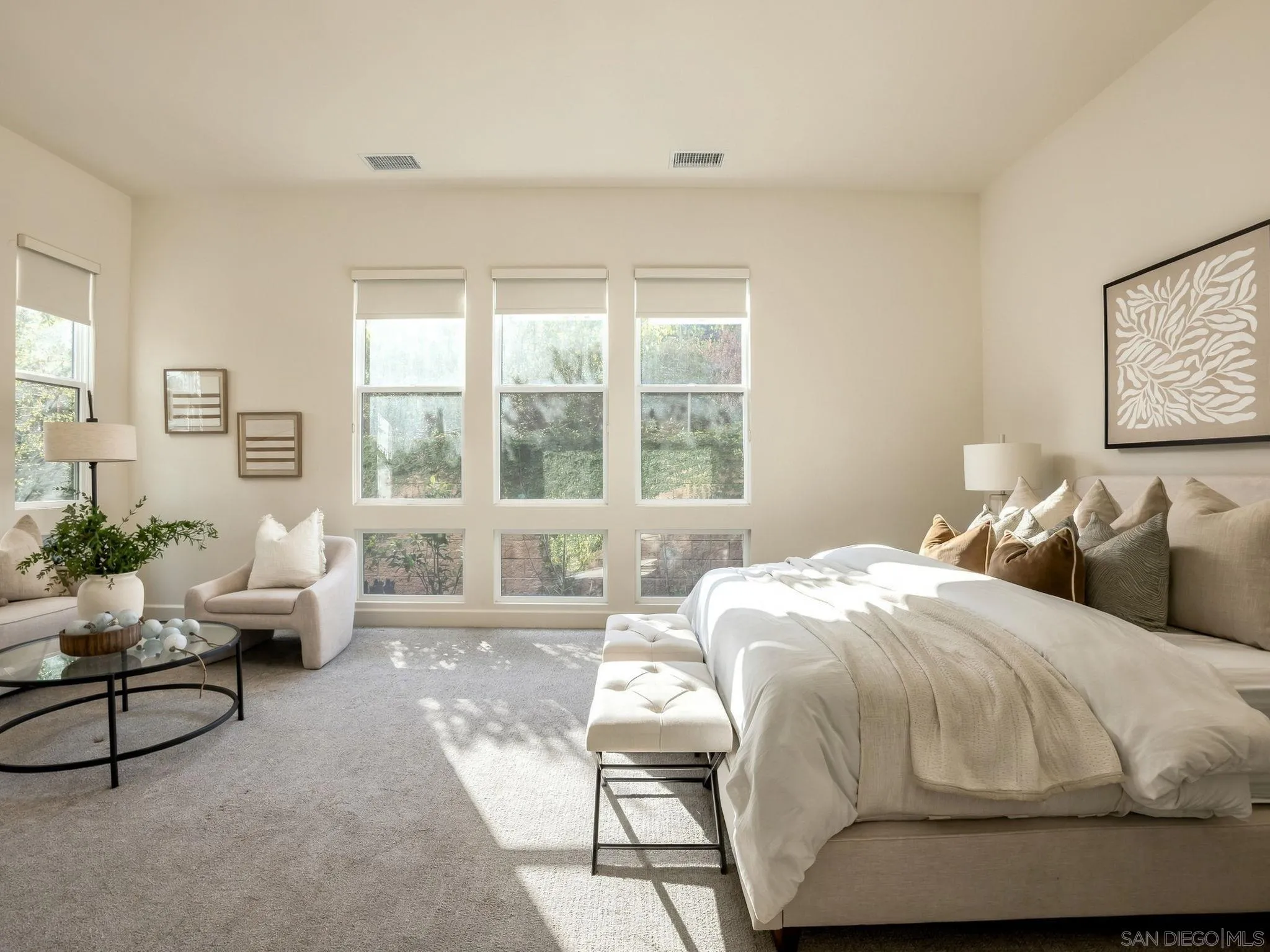 https://cdn.realtyfeed.com/cdn/127/260024736/a25f8ad0e510cf9fe8685747def7dc19.webp