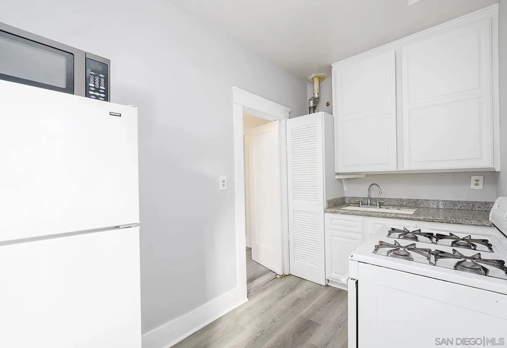 528 Olive Street & 2820 6th Avenue, San Diego, CA 92103, photo 12