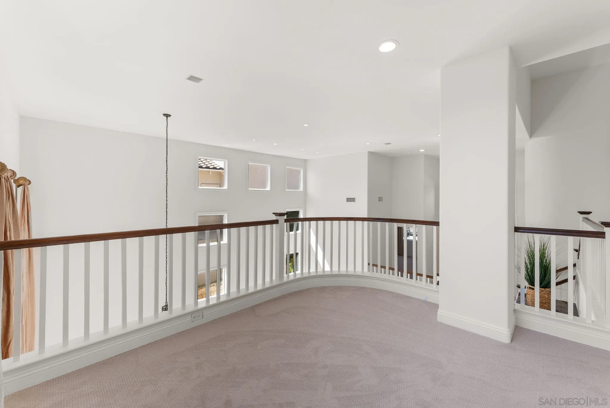 6055 Hillpointe Row, La Jolla, CA 92037, photo 34