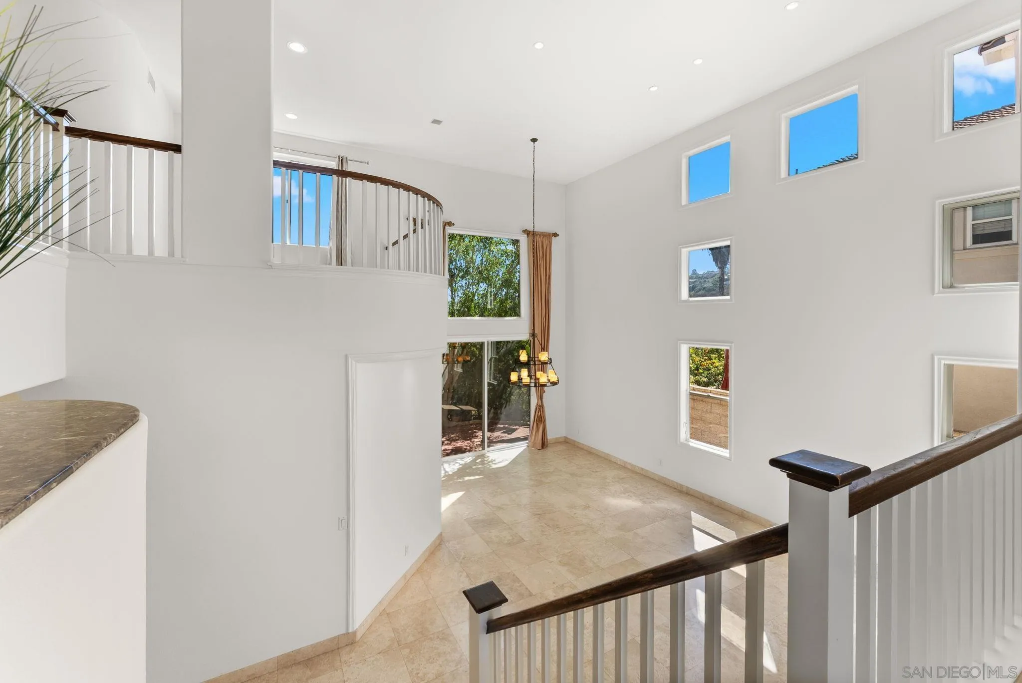 6055 Hillpointe Row, La Jolla, CA 92037, photo 9