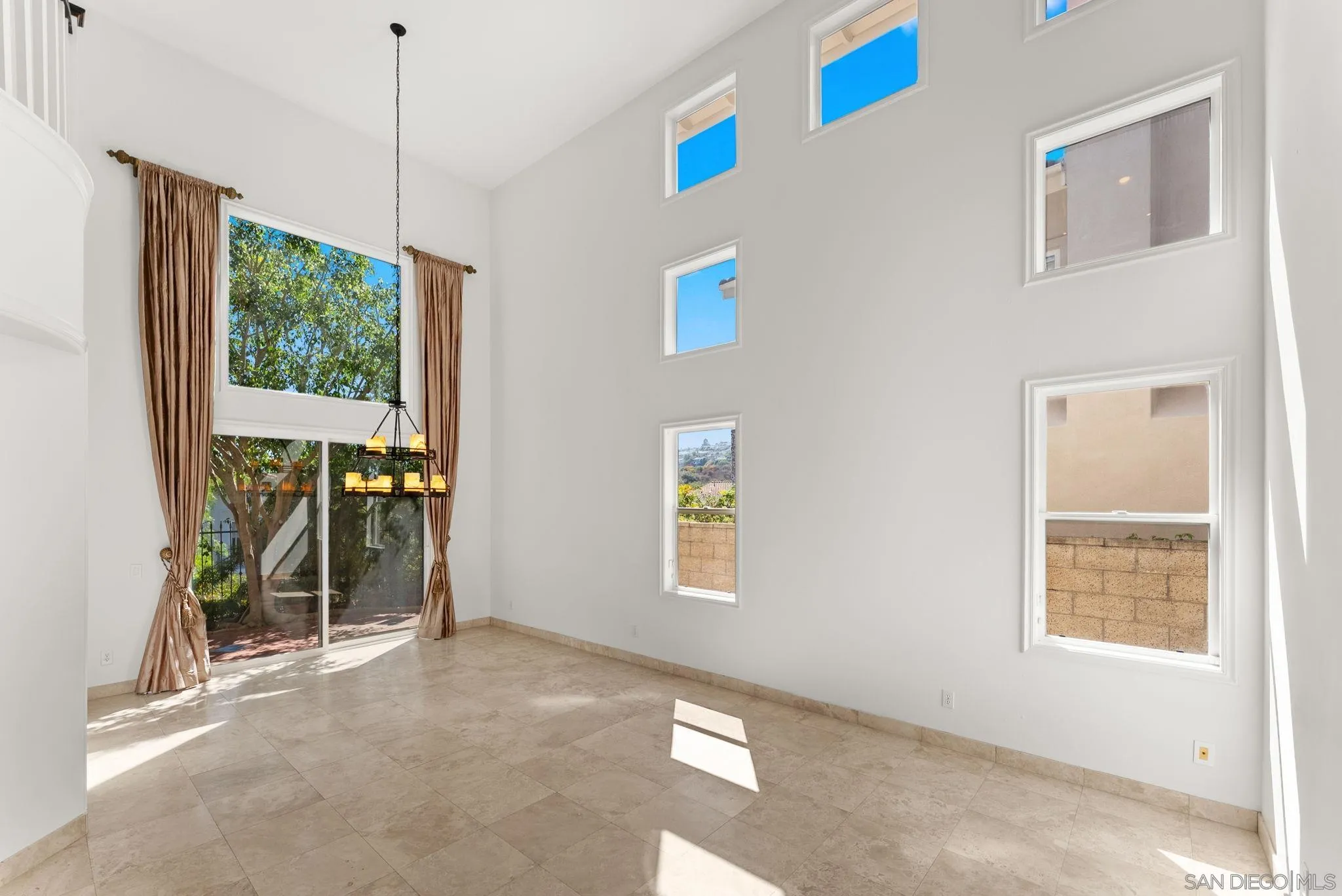 6055 Hillpointe Row, La Jolla, CA 92037, photo 11