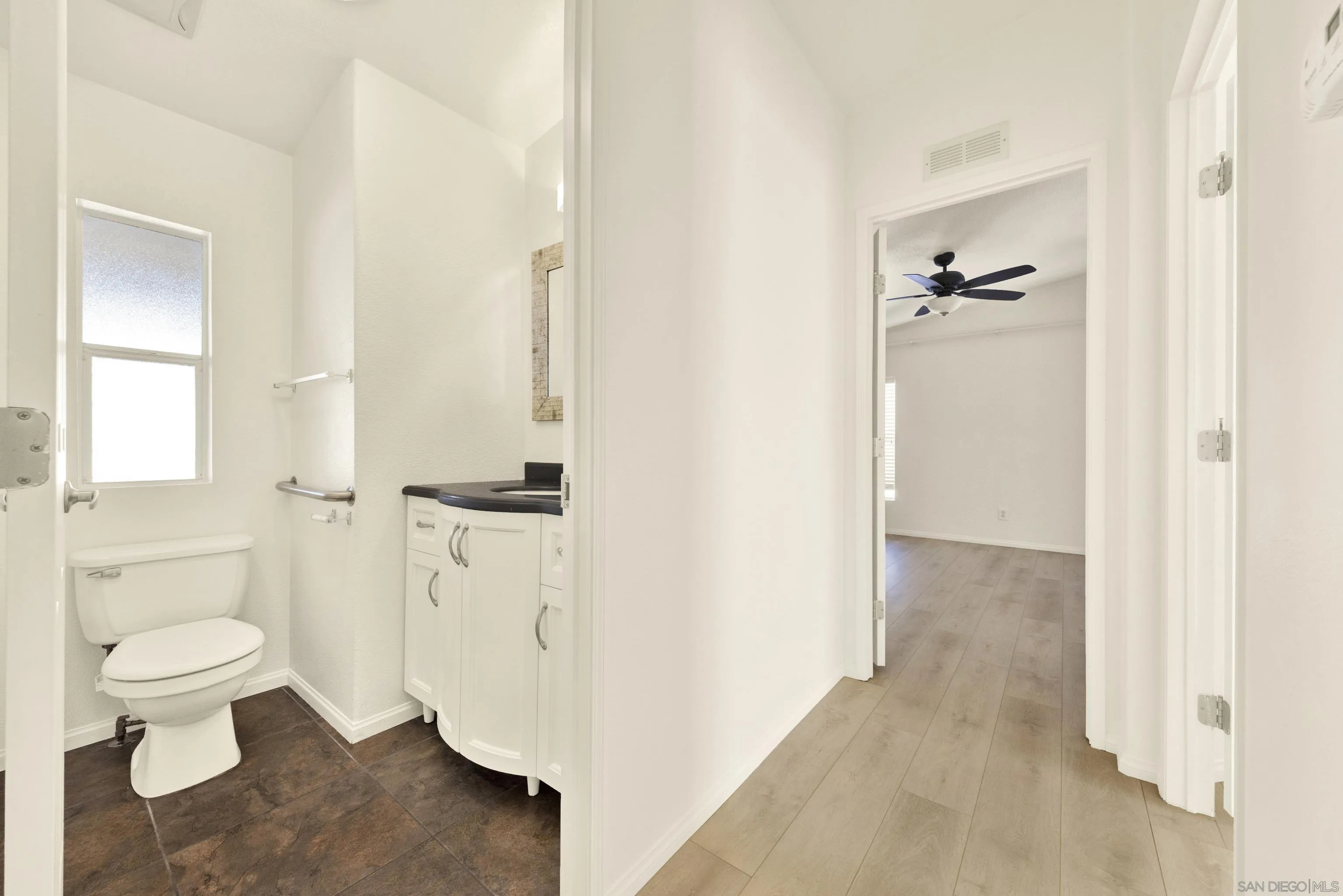 https://cdn.realtyfeed.com/cdn/127/260024764/4ac9b9ddb95c72503fbcc97f91d1e2f3.webp