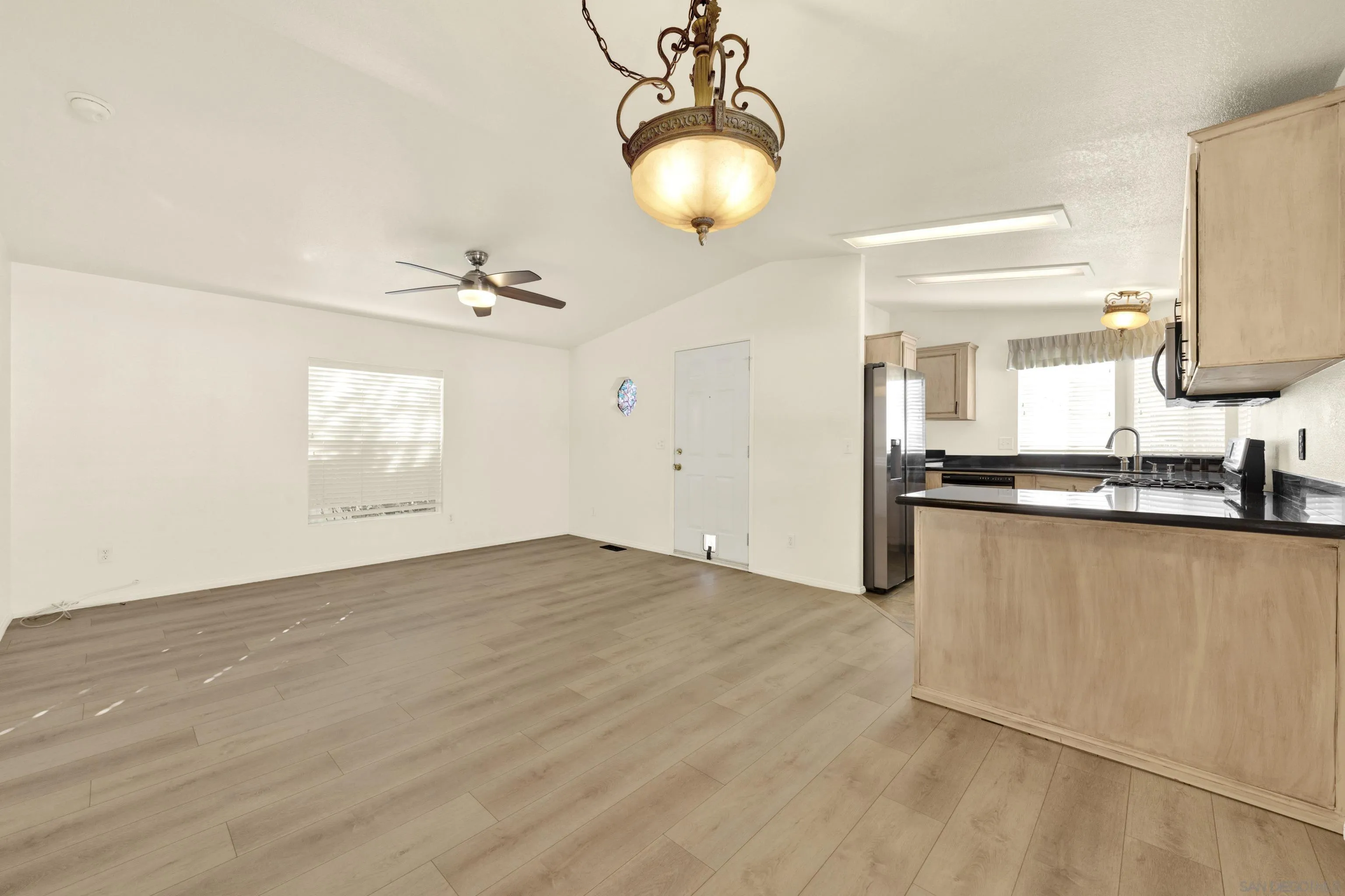 https://cdn.realtyfeed.com/cdn/127/260024764/824a6f2a8982cd1d85979737ddc148dc.webp