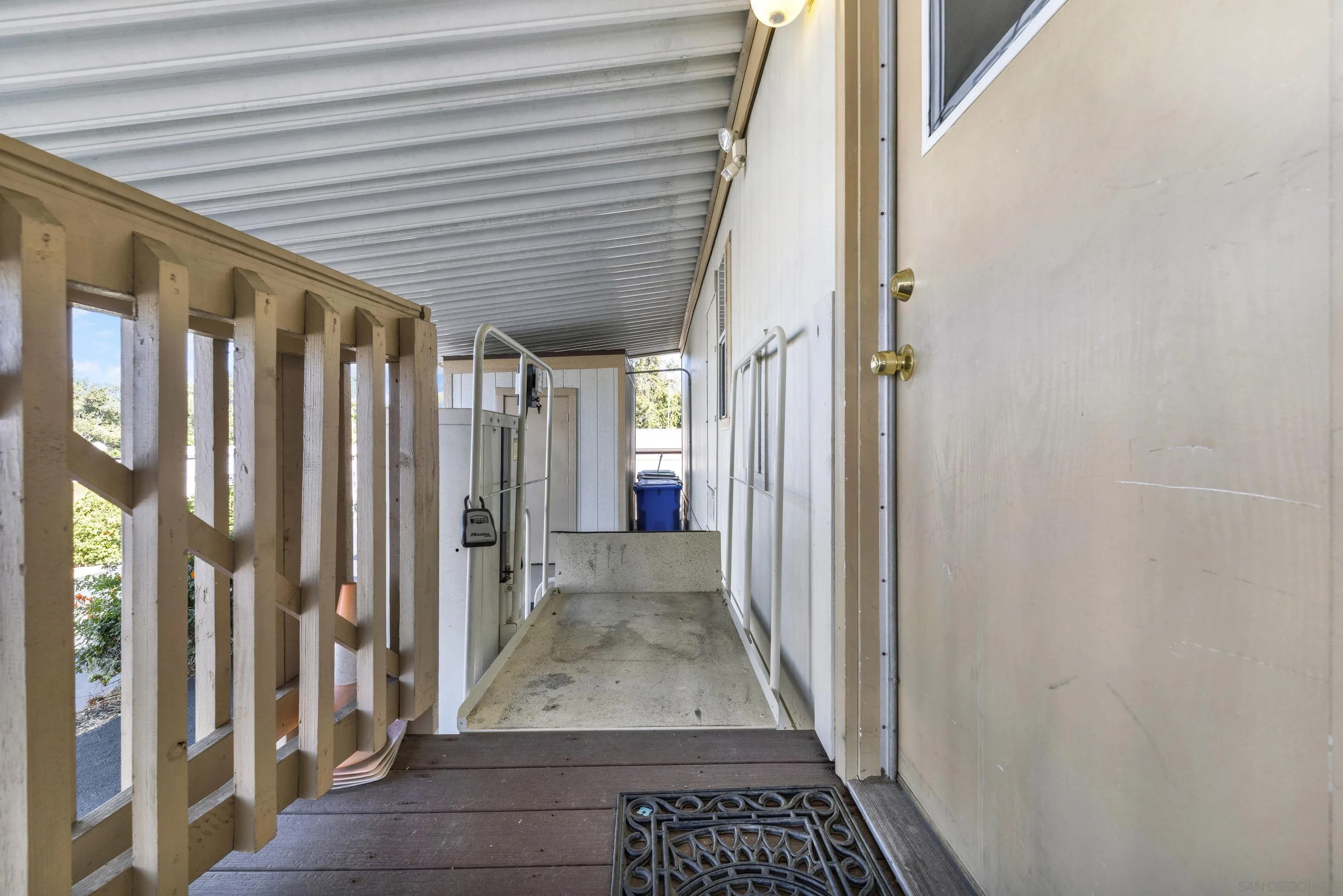 https://cdn.realtyfeed.com/cdn/127/260024764/8ce1c4da3dced451b229fa8770eb443b.webp