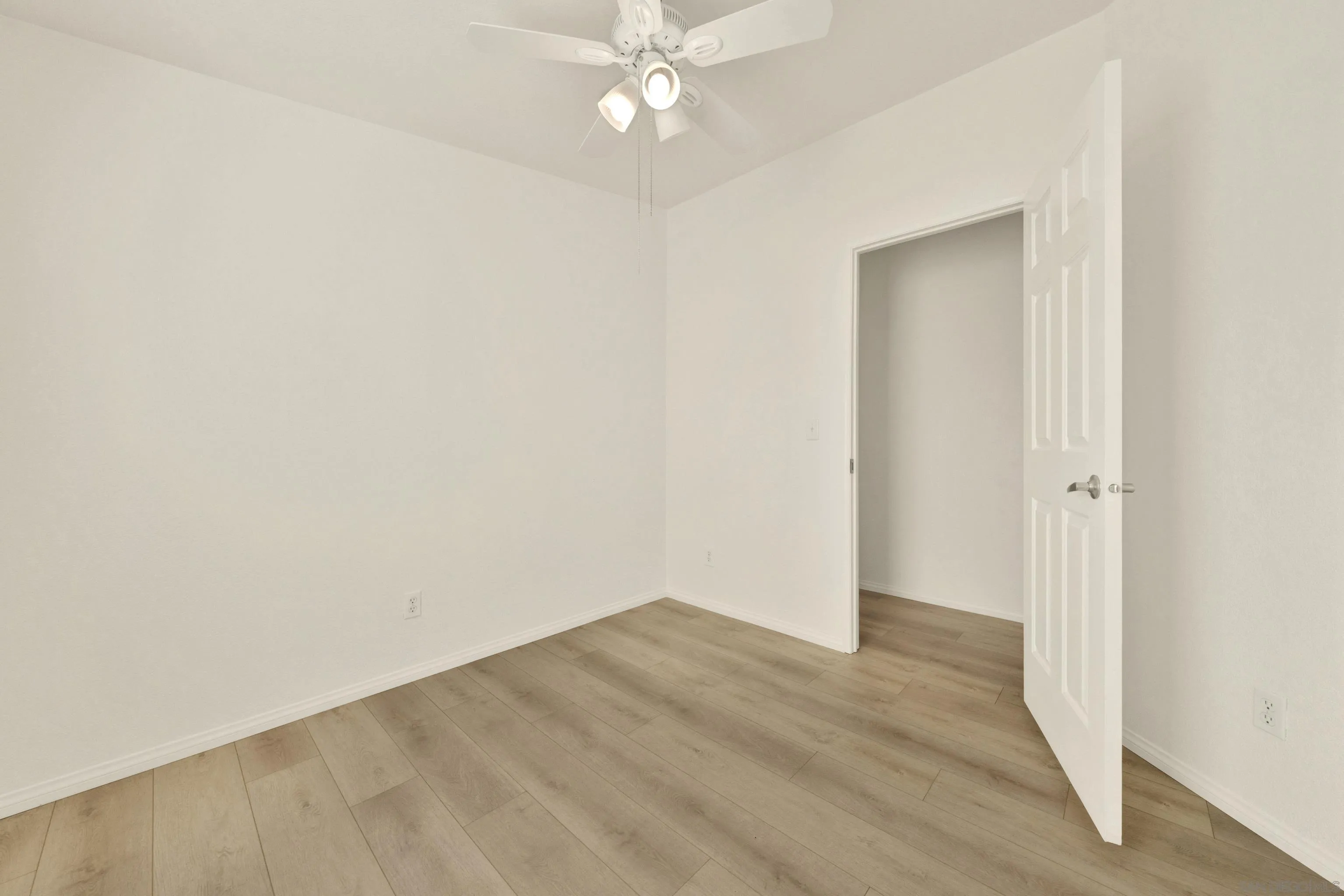 https://cdn.realtyfeed.com/cdn/127/260024764/91e7bccb5802abcd1d9ec9a1d88a8256.webp