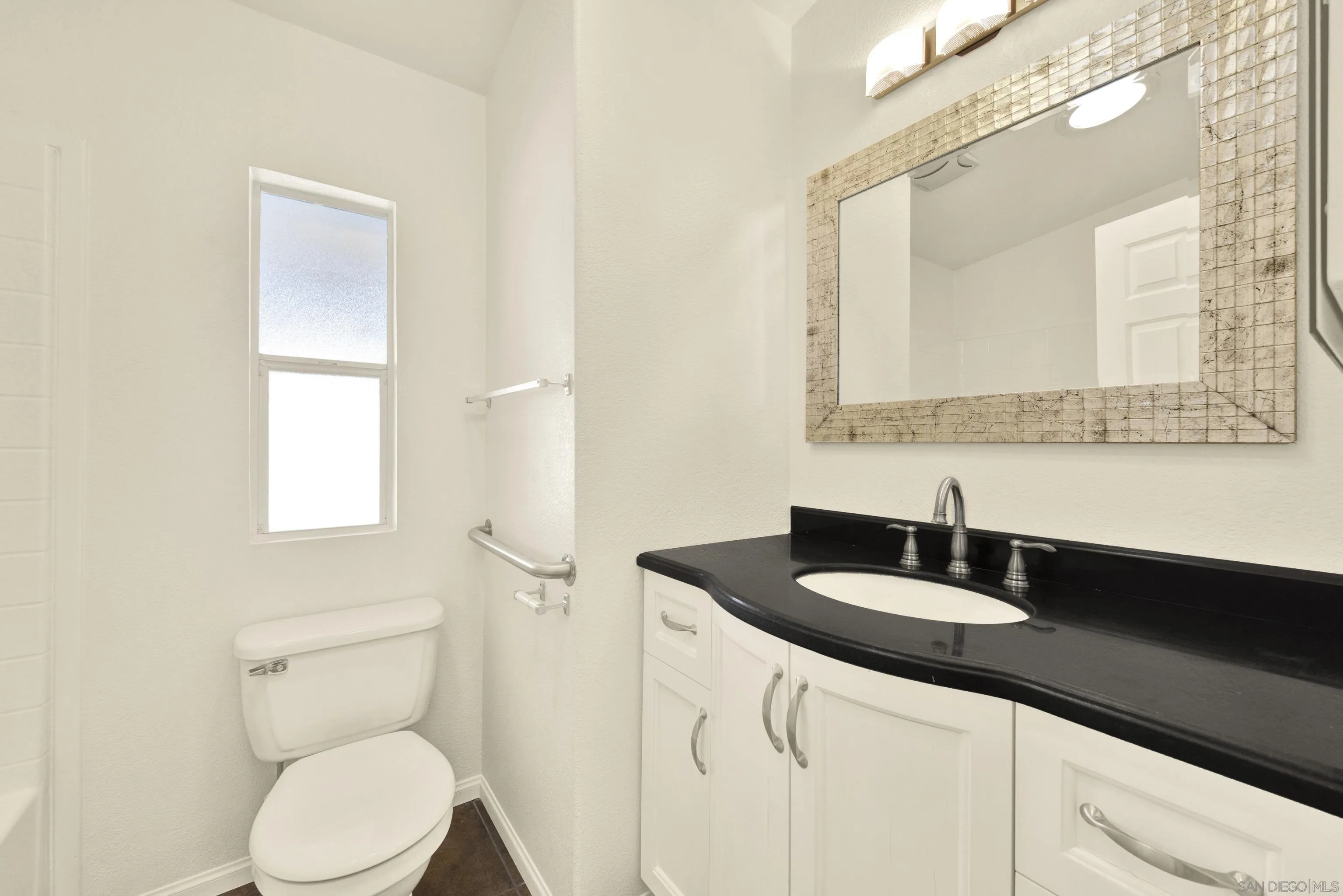 https://cdn.realtyfeed.com/cdn/127/260024764/b6cabcef3e39d1b6e6ebb3e9db9de3d4.webp