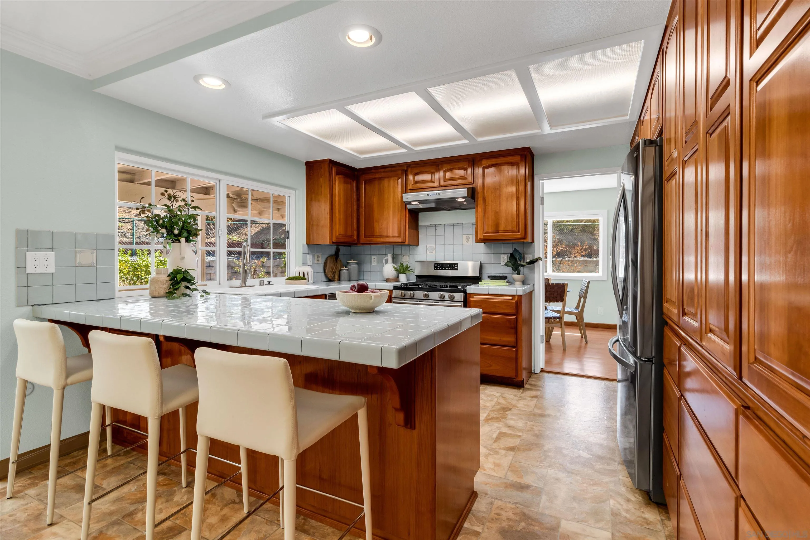 https://cdn.realtyfeed.com/cdn/127/260024773/425d578a63a0a5b54bb08e753f379533.webp