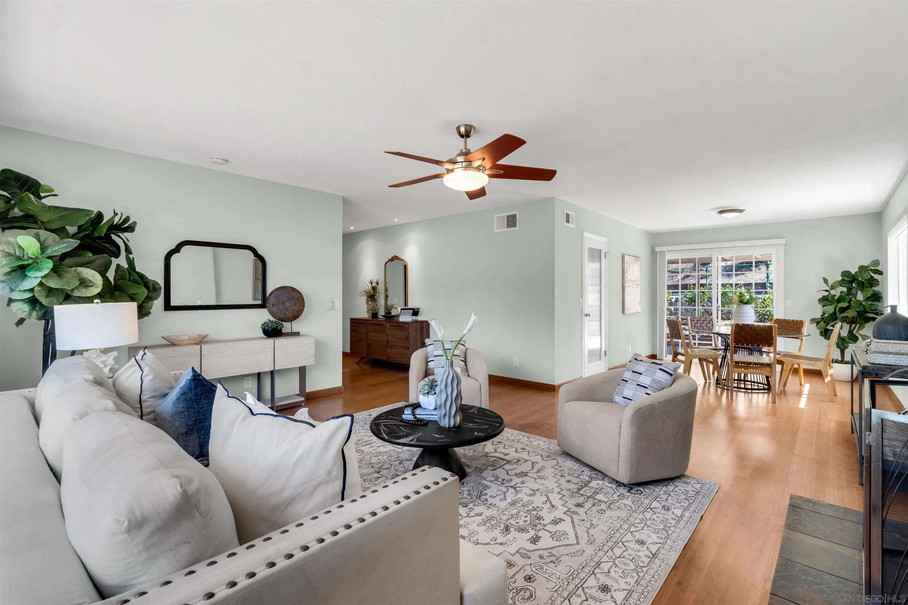 https://cdn.realtyfeed.com/cdn/127/260024773/46c7d27b04213cc9894fd22da582b262.webp