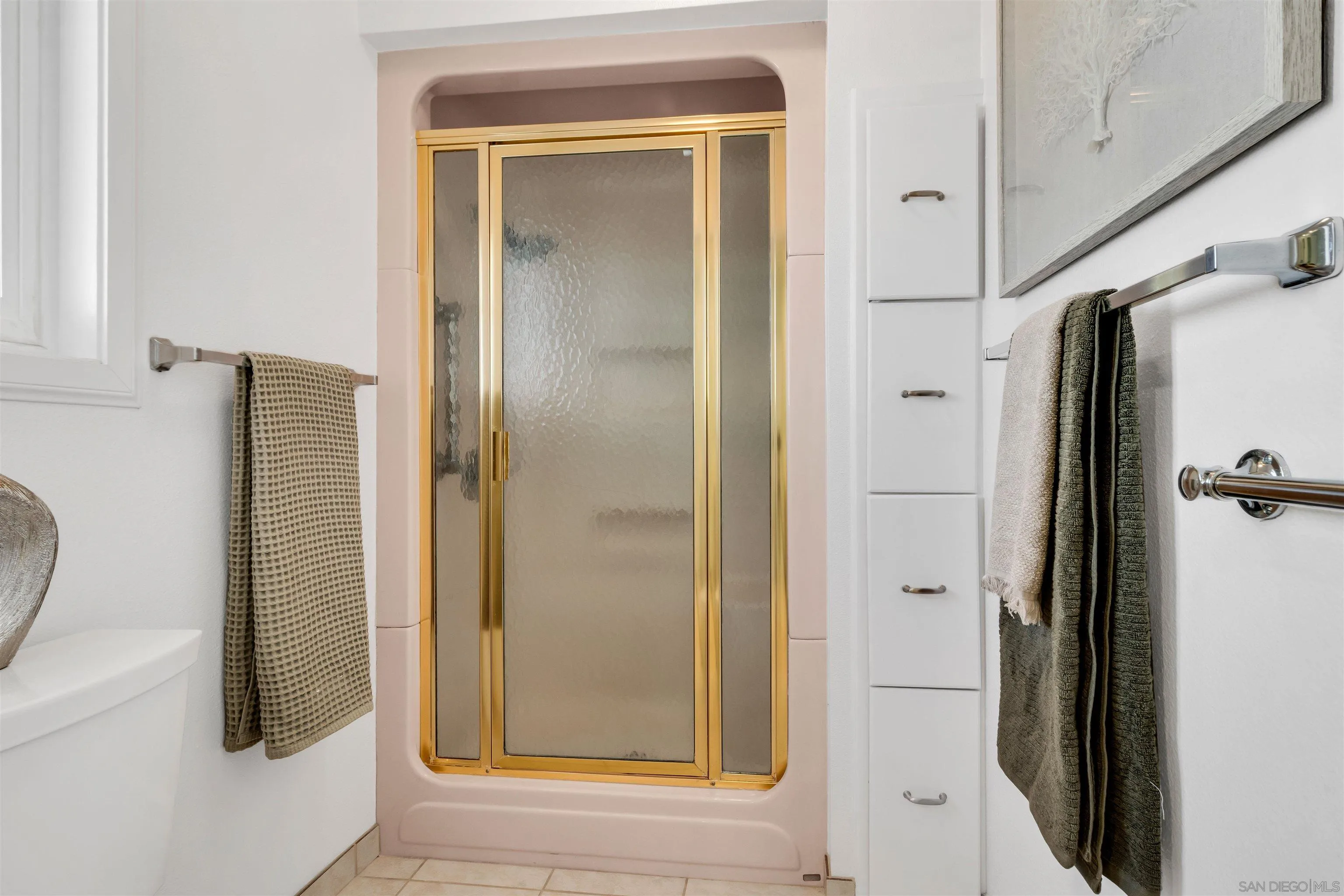 https://cdn.realtyfeed.com/cdn/127/260024773/7c10d58b2bf3eec6deb60dfd8f14cec6.webp