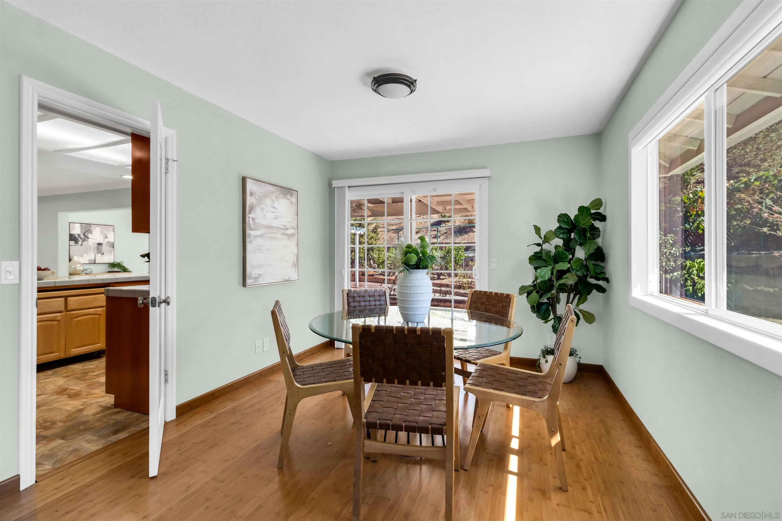 https://cdn.realtyfeed.com/cdn/127/260024773/aabc14c7a02ea469d91864371243952c.webp