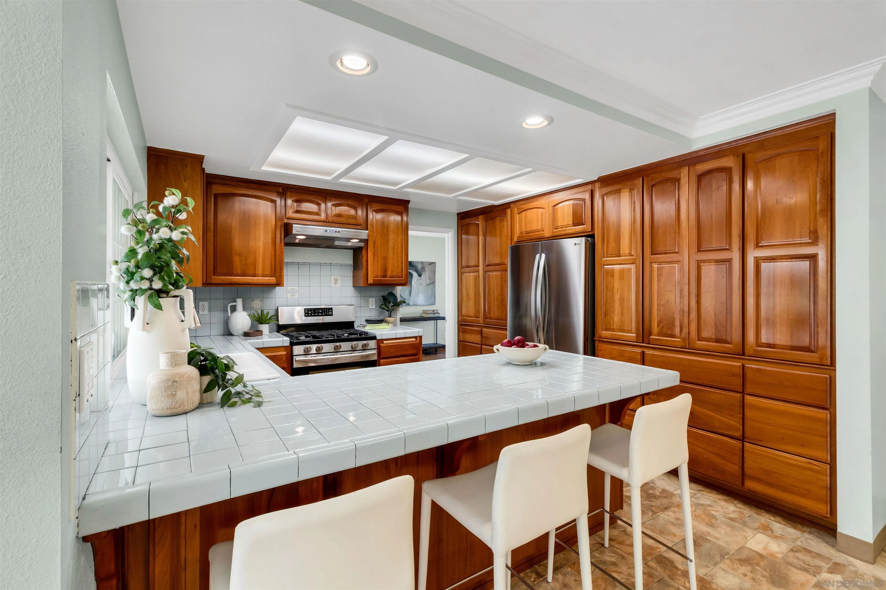 https://cdn.realtyfeed.com/cdn/127/260024773/b6c0a478b22b01f6804b9ae643cdd6df.webp