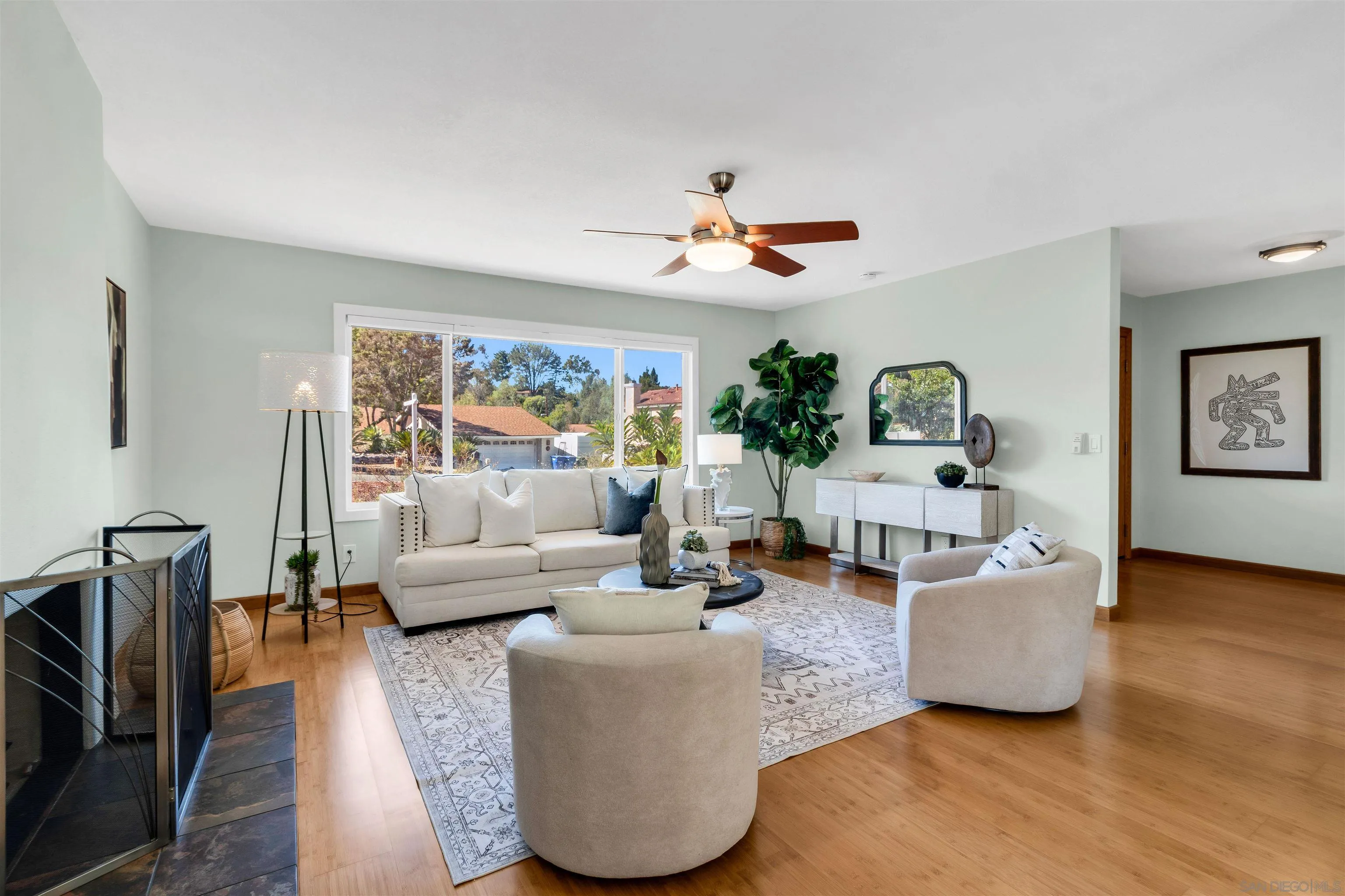 https://cdn.realtyfeed.com/cdn/127/260024773/f79e88072d60b367e2ad7b1e0c271aa8.webp