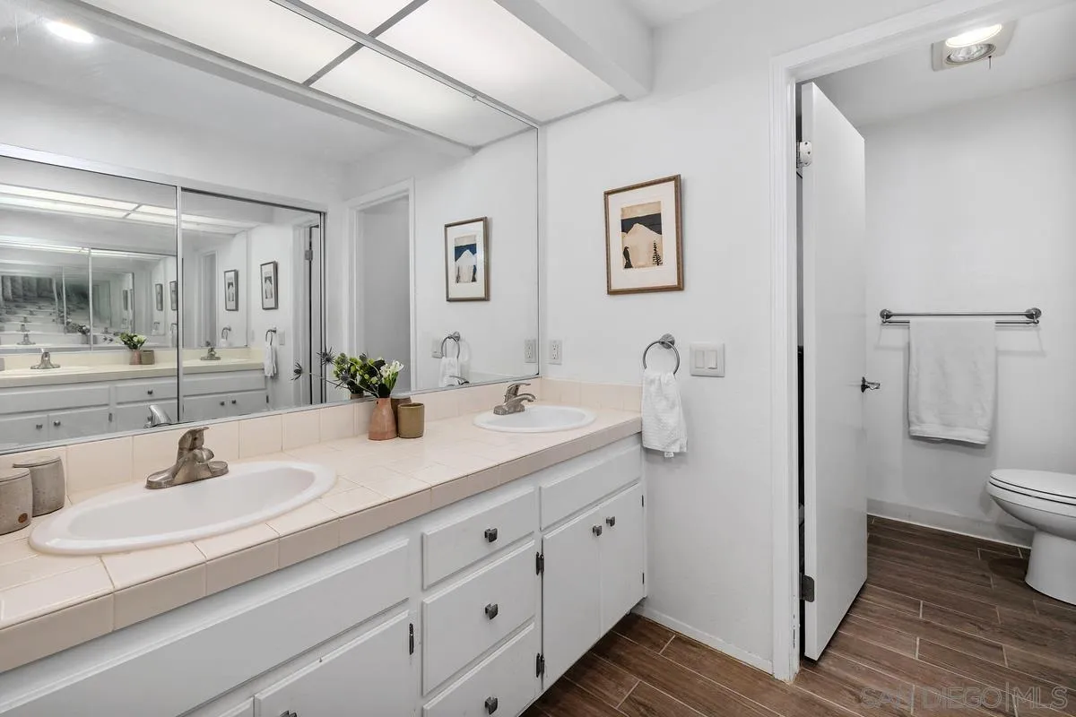 https://cdn.realtyfeed.com/cdn/127/260024776/aa22acd1a48c78c230d64cc0d649c12f.webp