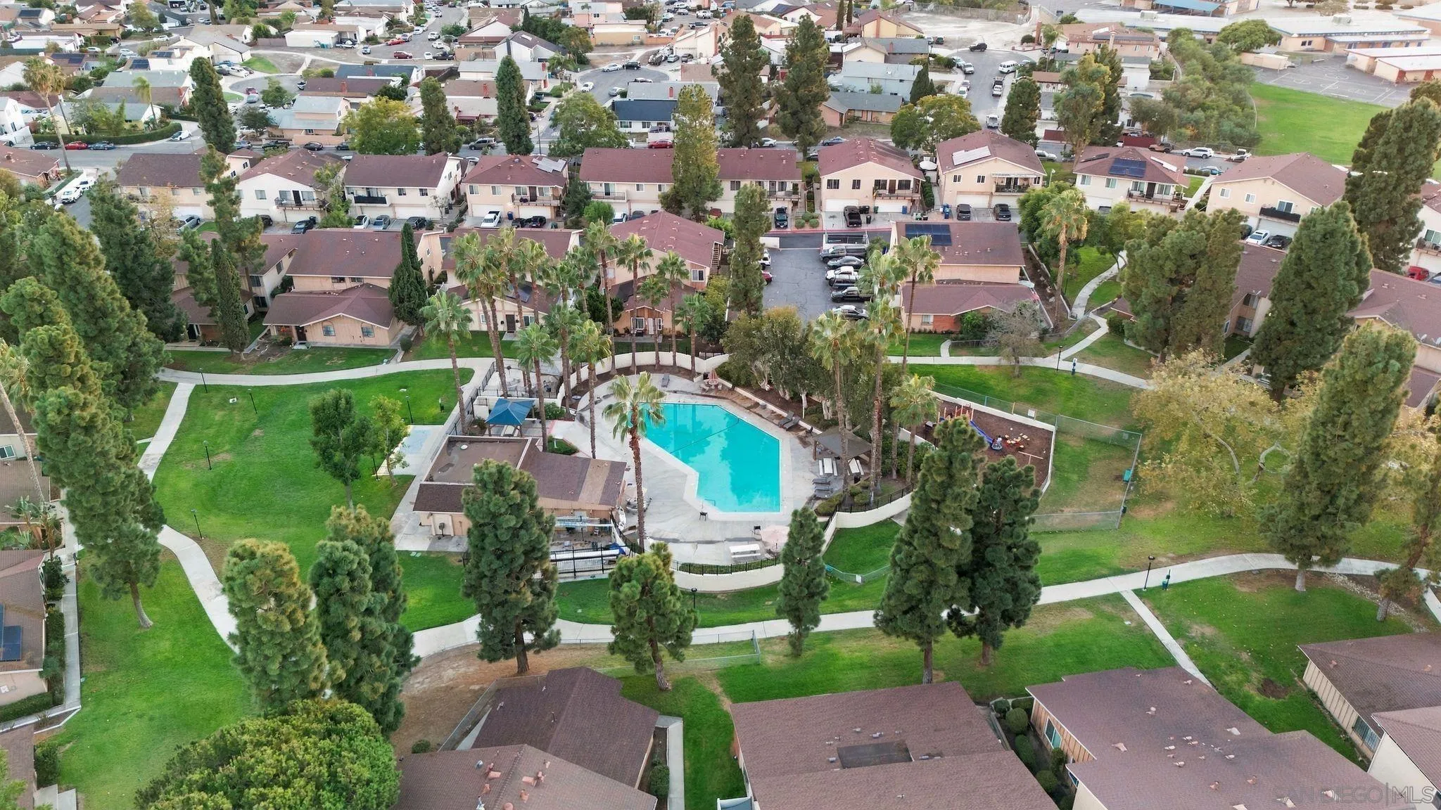 https://cdn.realtyfeed.com/cdn/127/260024780/608d158e5563be690ca01bc385d57c3d.webp