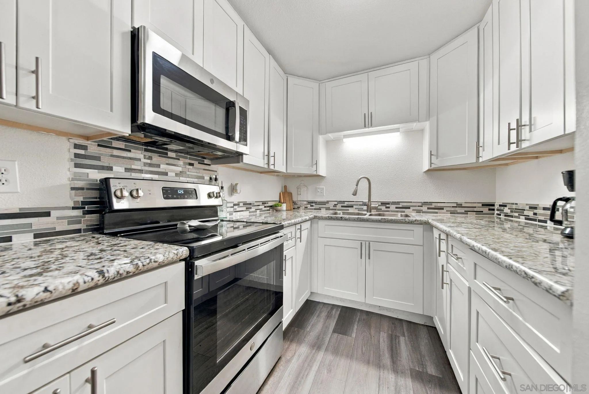 https://cdn.realtyfeed.com/cdn/127/260024780/6c195cf5bf0ec883897c830a4017d680.webp