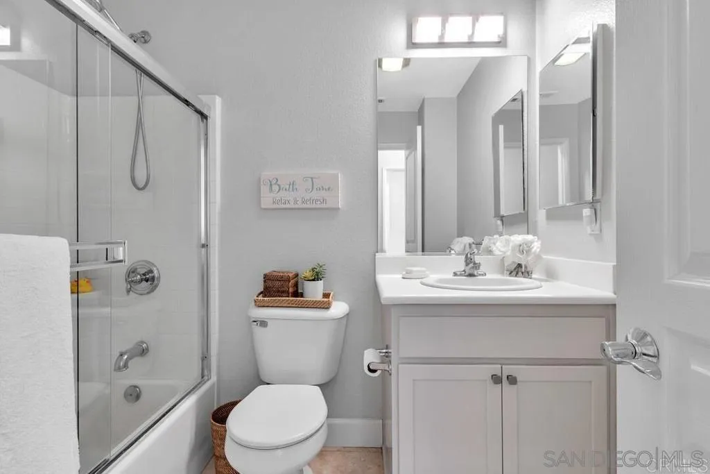 14670 Via Fiesta #2, San Diego, CA 92127, photo 18